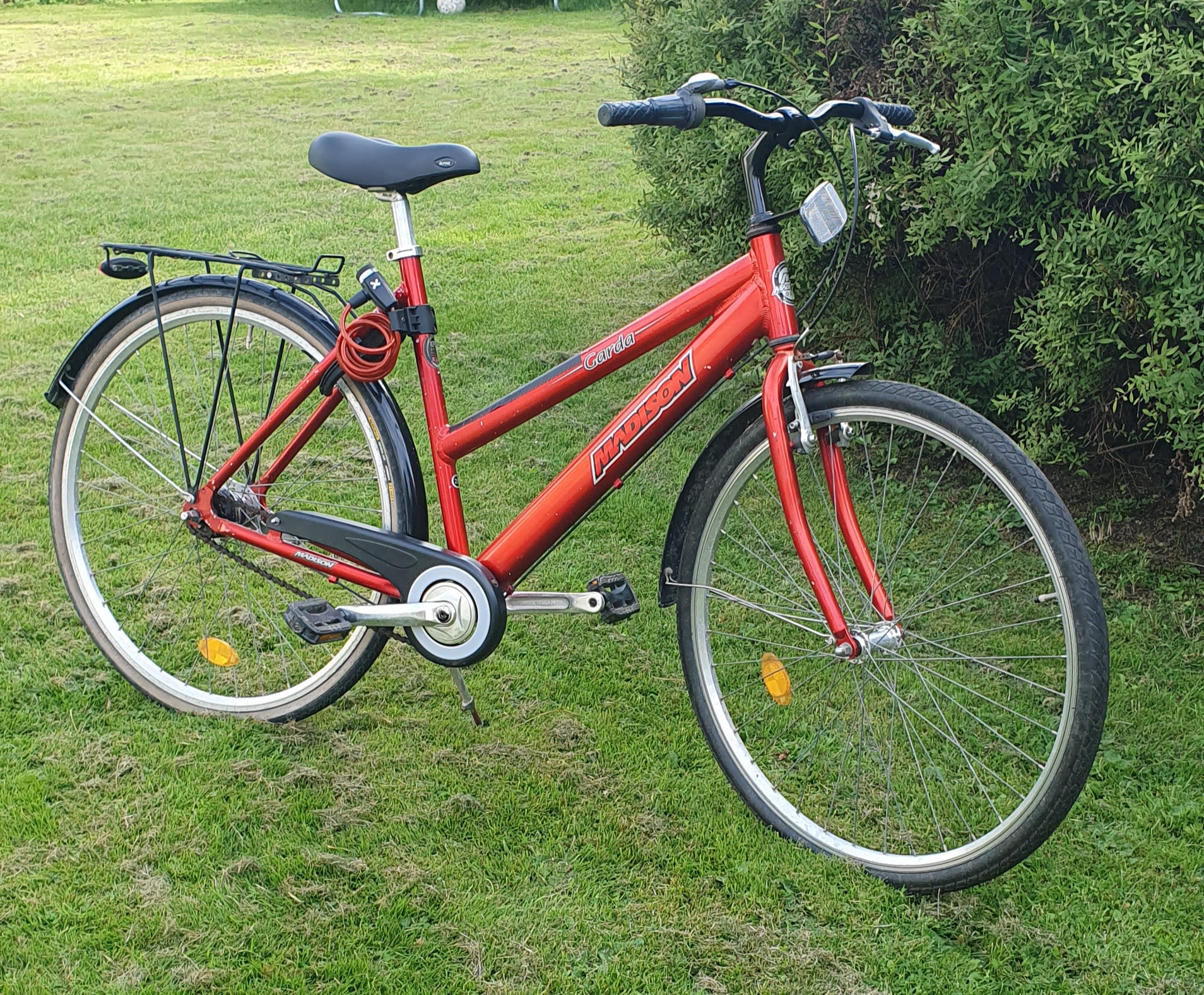 Madison garda 28" huollettu 7-vaihteinen naistenpyörä 