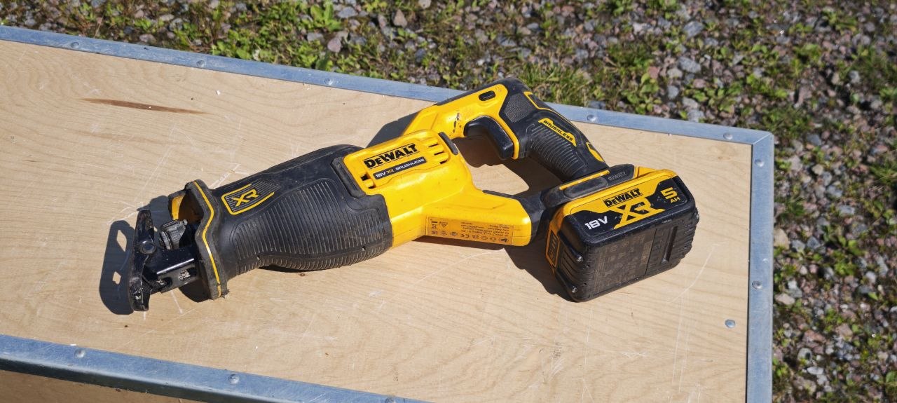 Dewalt dcs382 tigersåg 18v