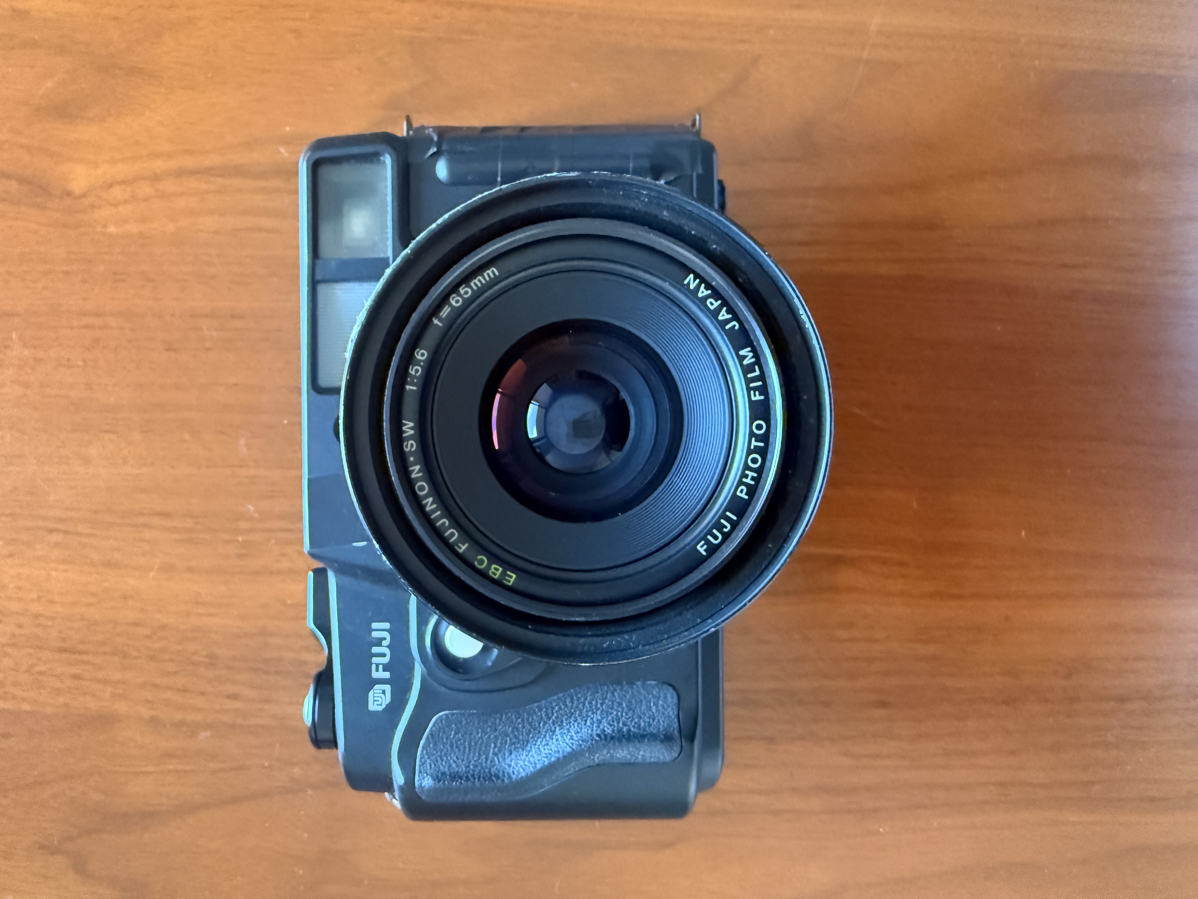 Fujifilm gsw690iii professional – 6×9 medium format rangefinder (“texas leica”)