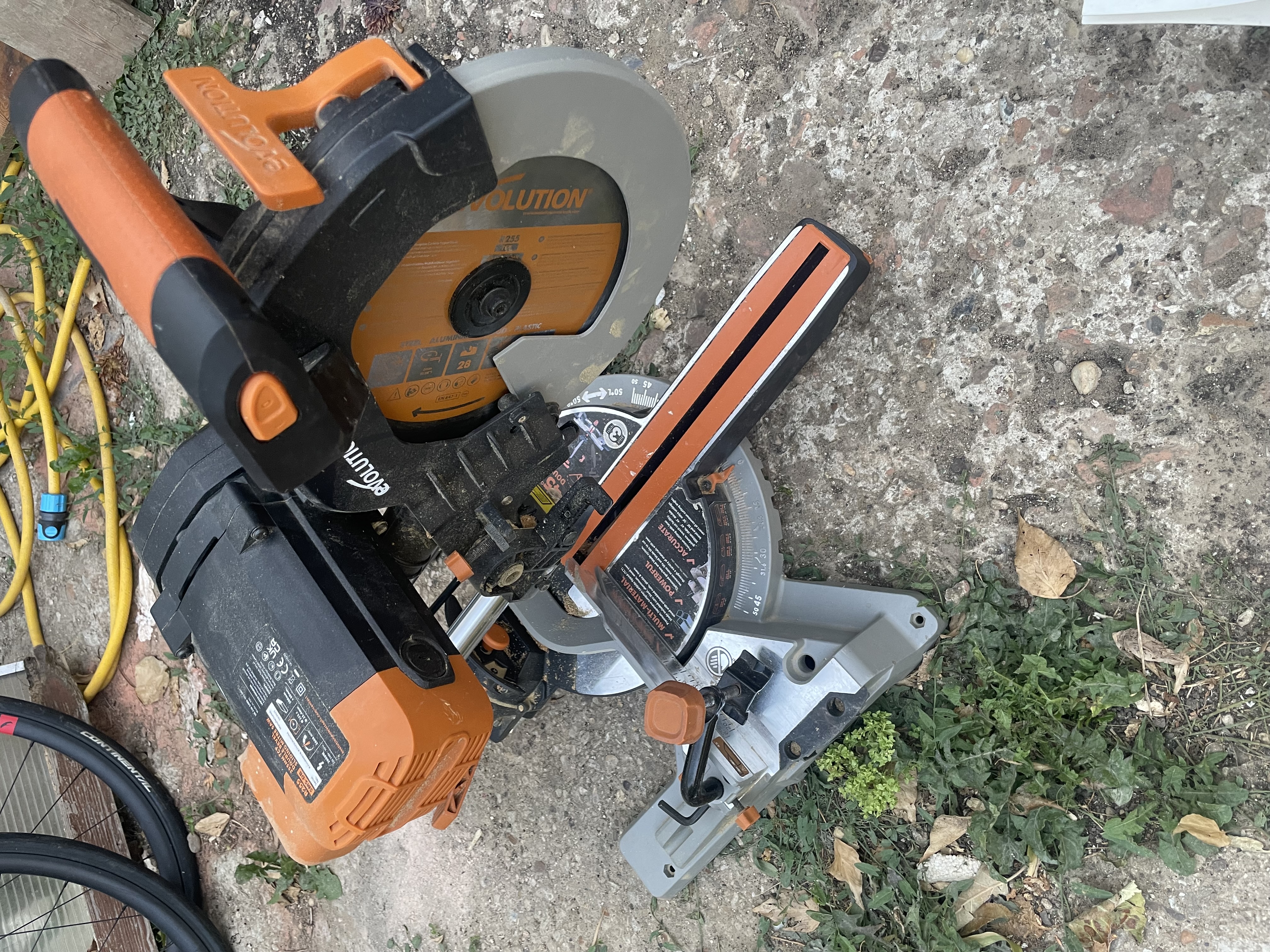 Tabletop mitre saw 