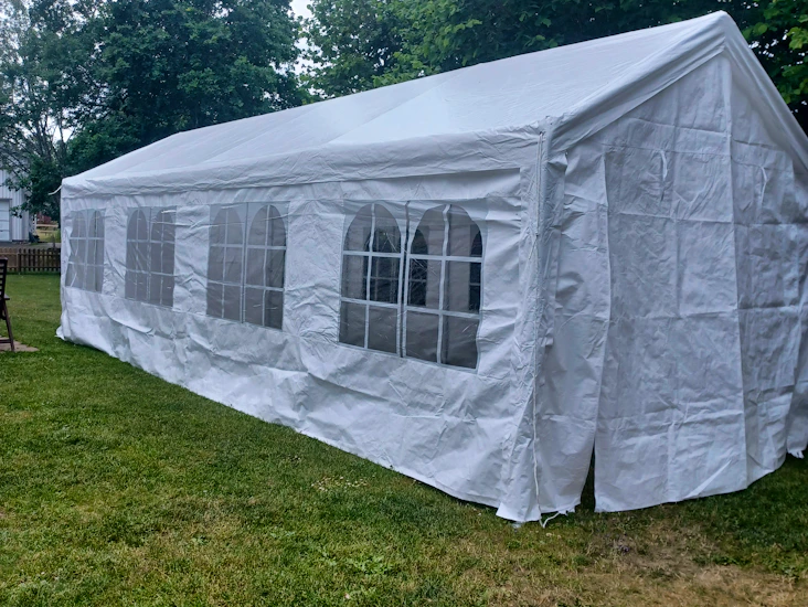 Partytält 3*8meter