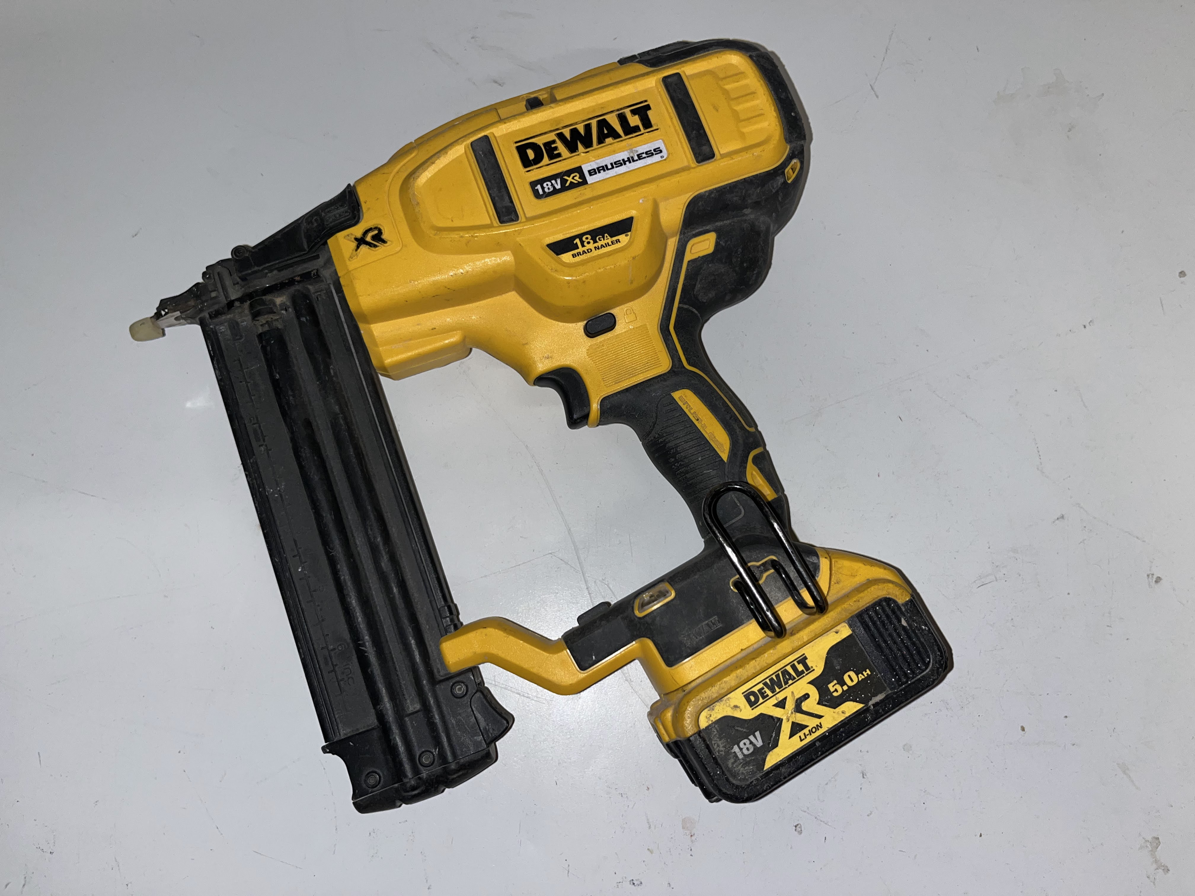 Batteridriven dryckertpistol