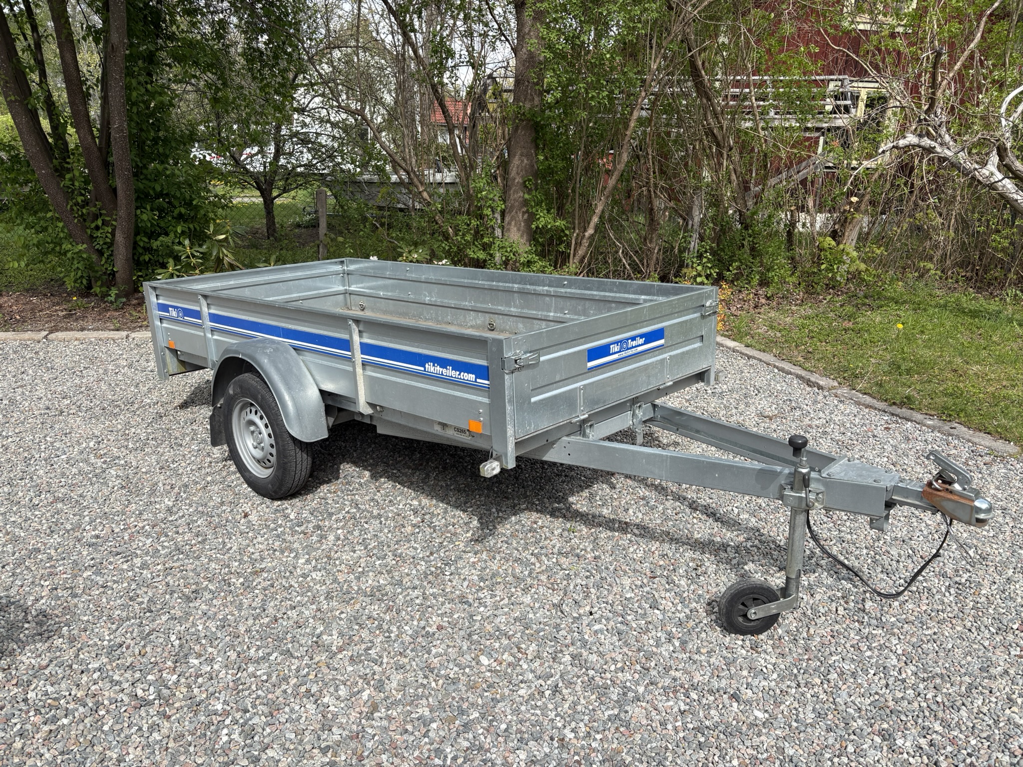 Obromsad tiki trailer cs265-r