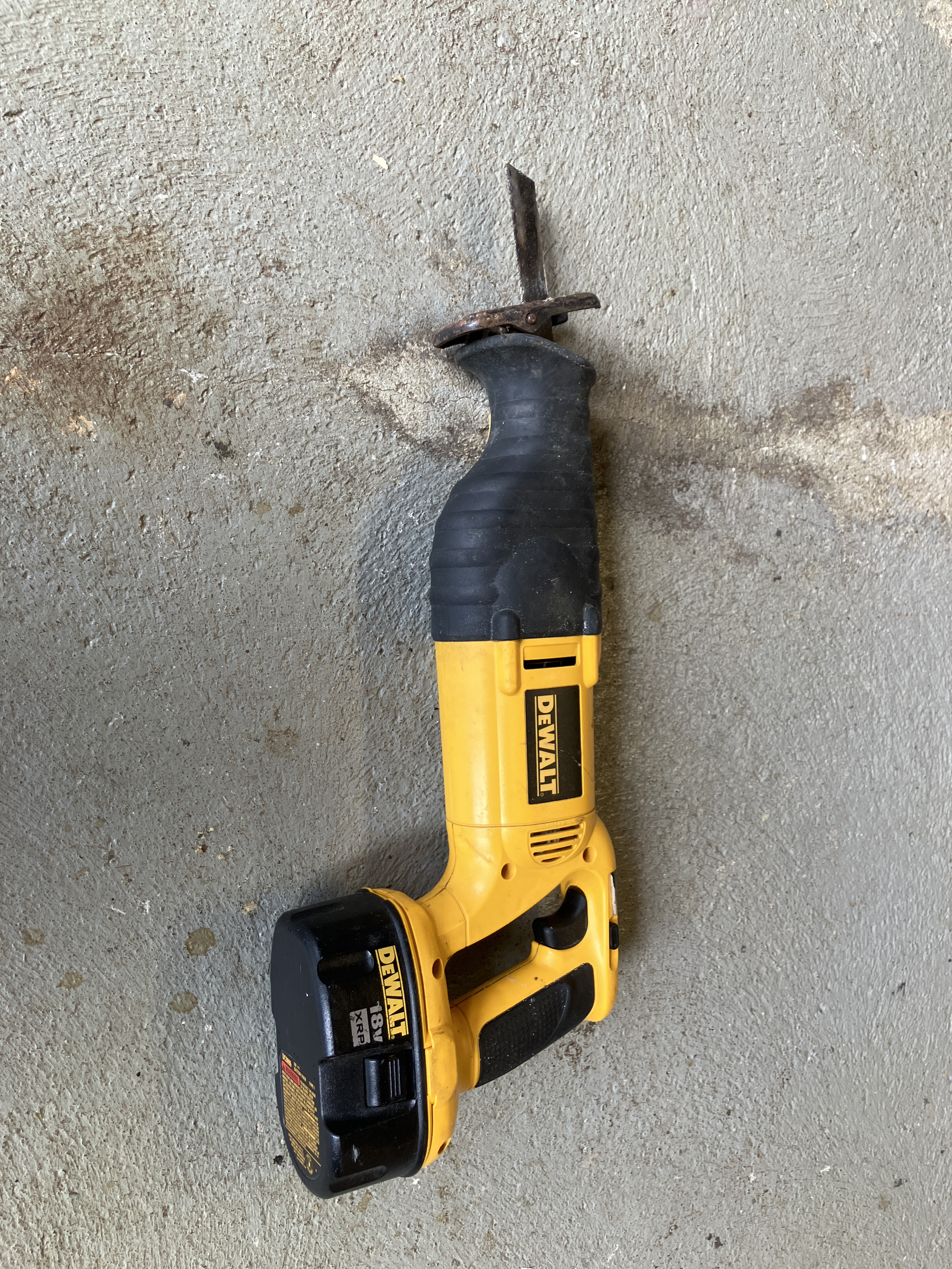 Dewalt bajonettsag med batteri