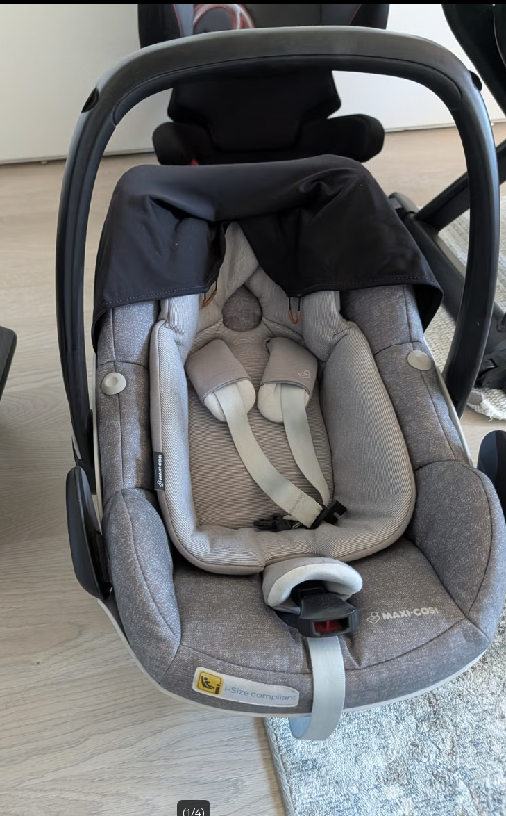 Maxi cosi pebble plus med familyfix2 base