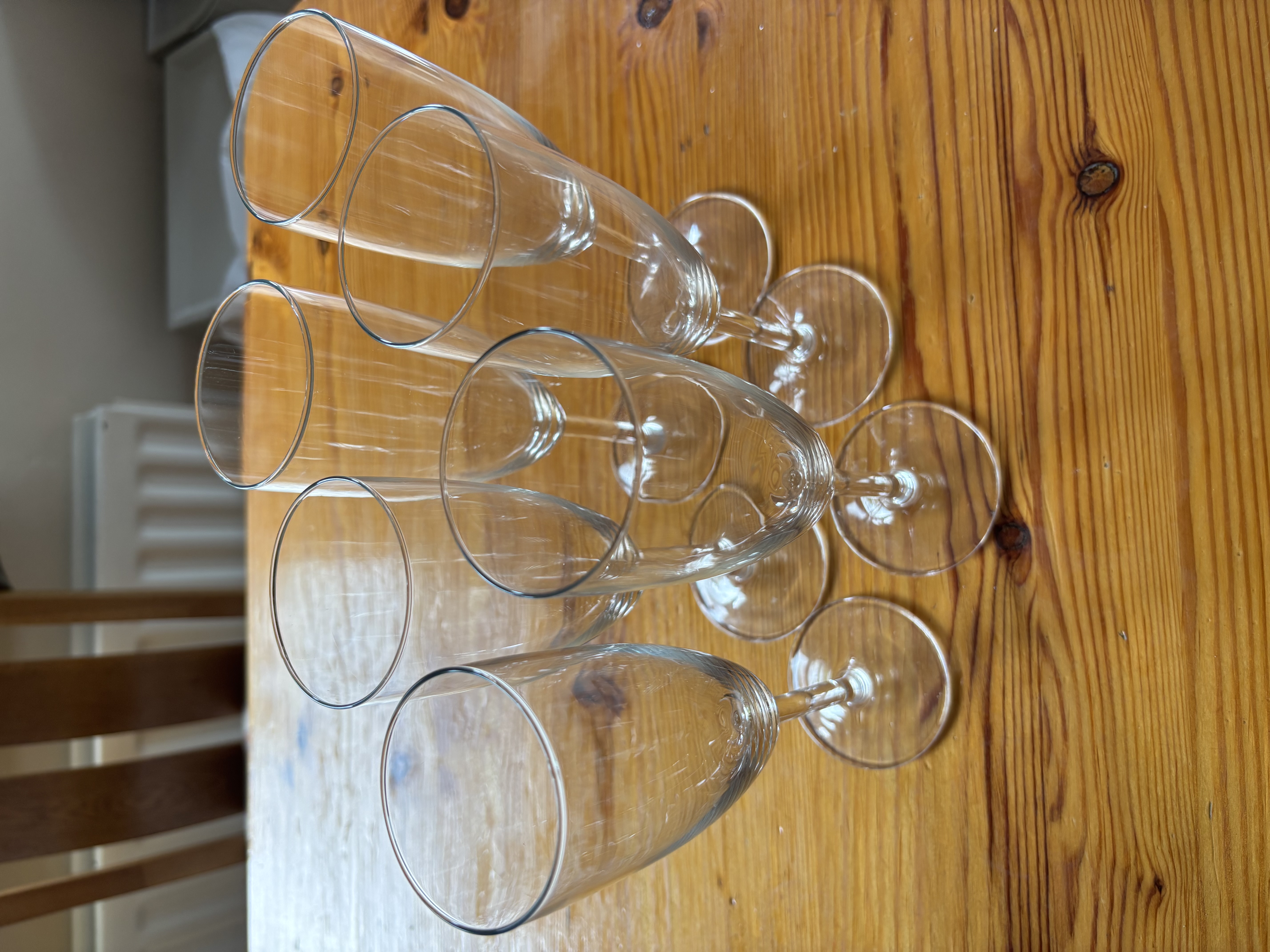 48 champagne flutes