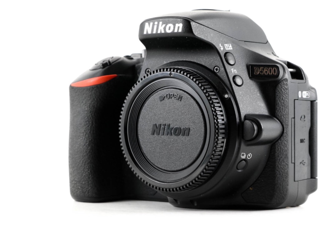 Systemkamera nikon d5600 + 2 objektiv