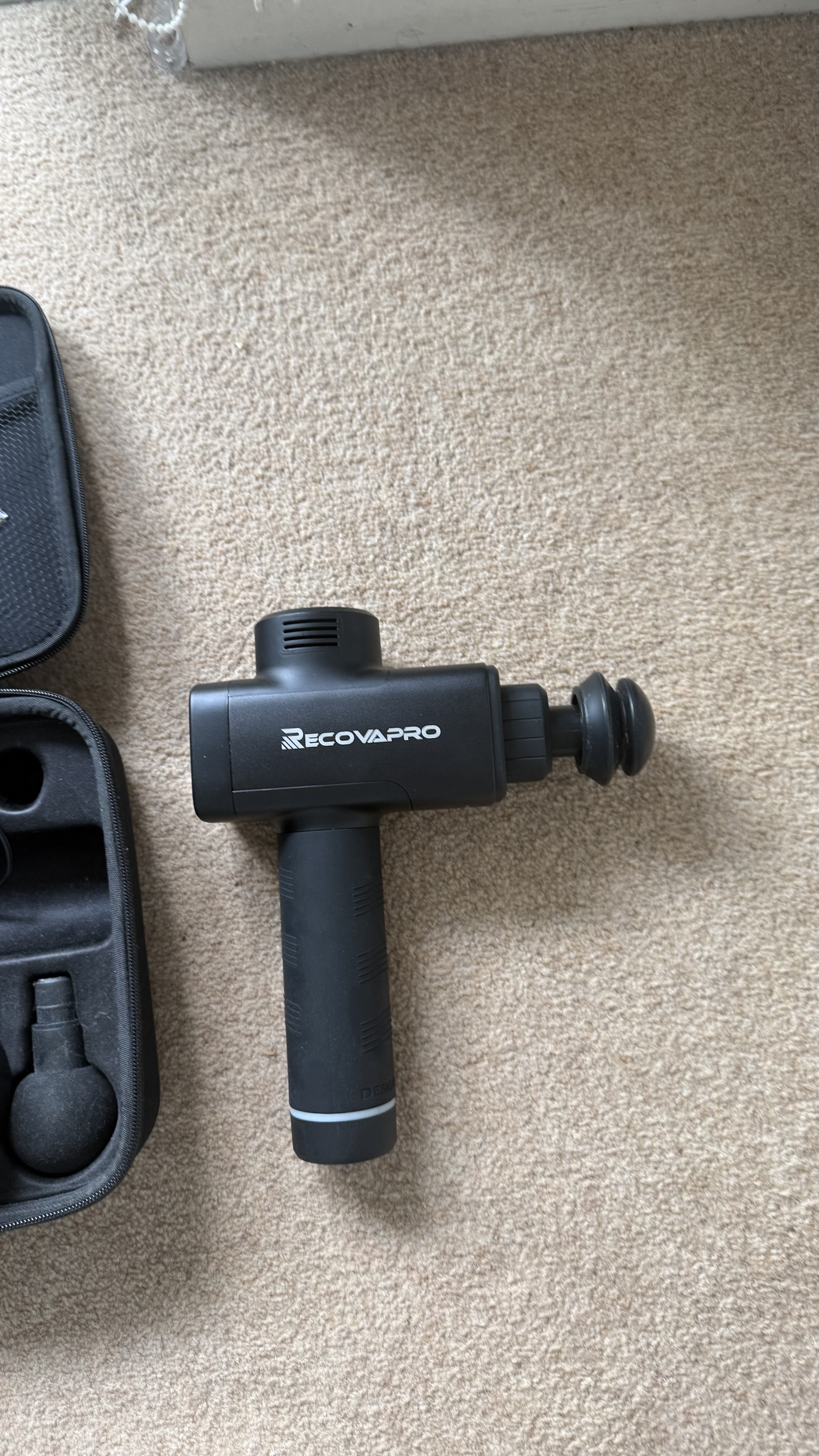 Recovapro massage gun – excellent condition | complete set