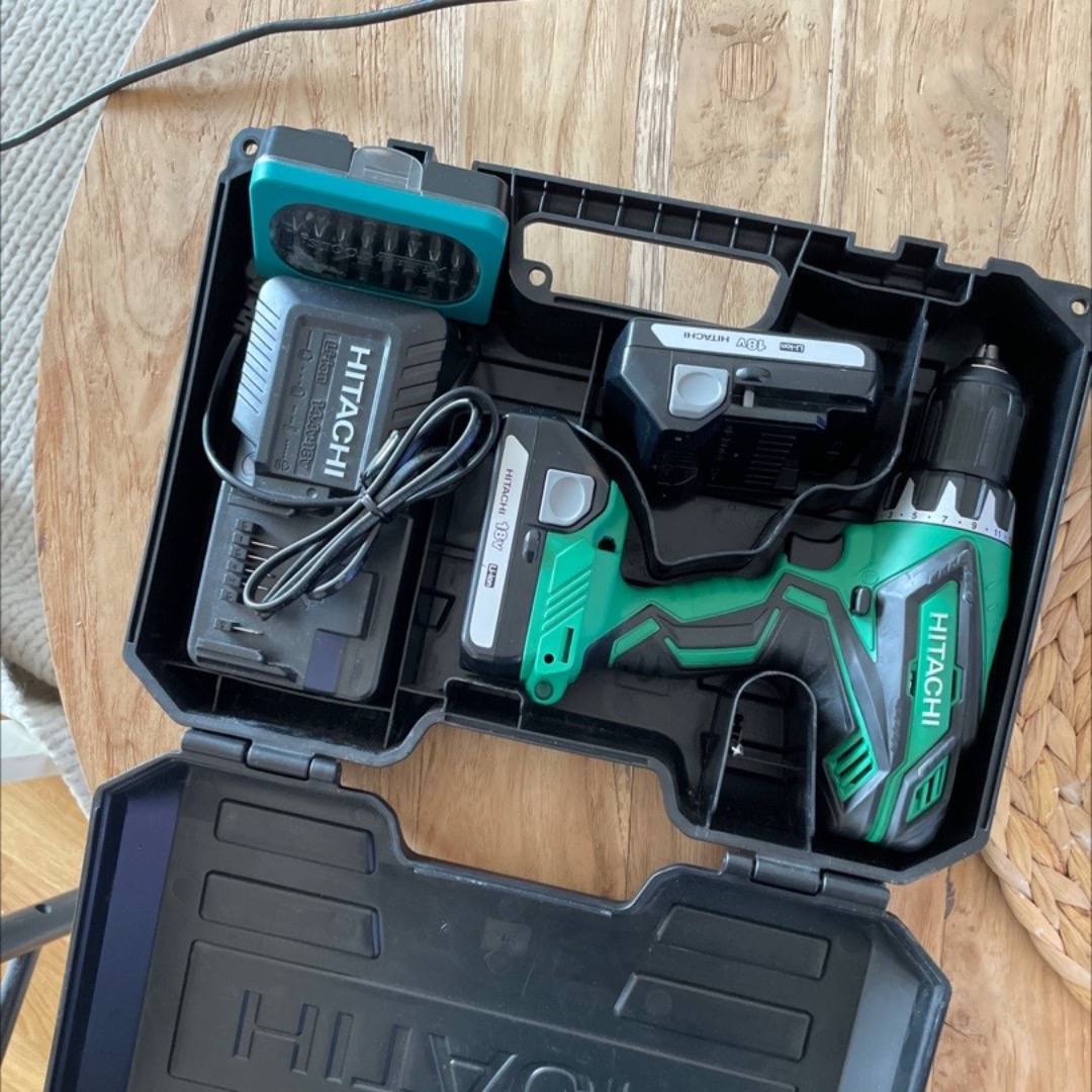 Hitachi skruvdragare 