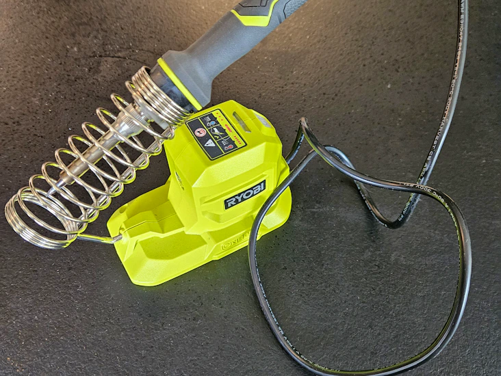 Ryobi 18v one+ loddebolt