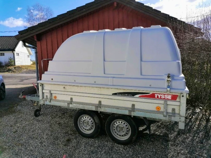 Boggihenger med lokk