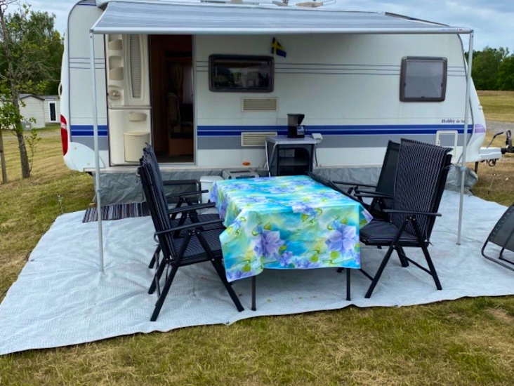 Husvagn hobby kfme 6 bäddar