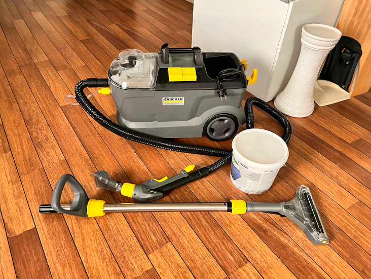 Fjern flekker og lukt – profesjonell tepperenser