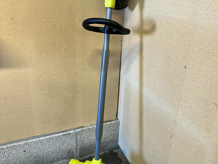 Ryobi elektrisk snøskuffe