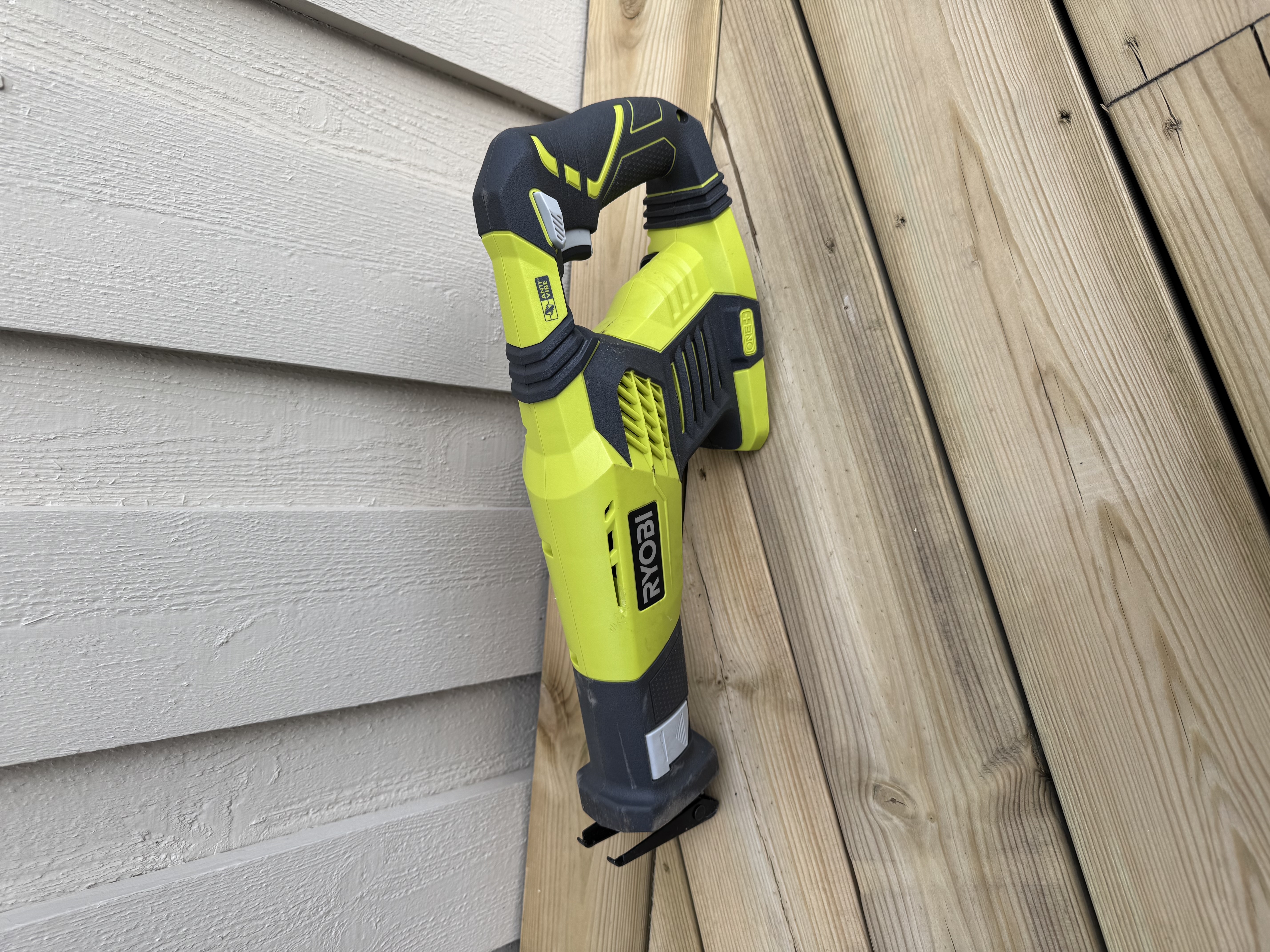 Ryobi bajonettsag 18v