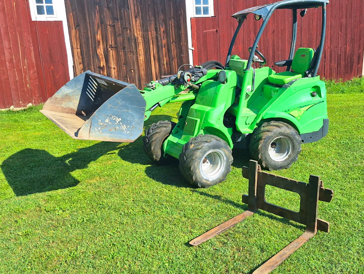 Avant r28 - kompaktlastare