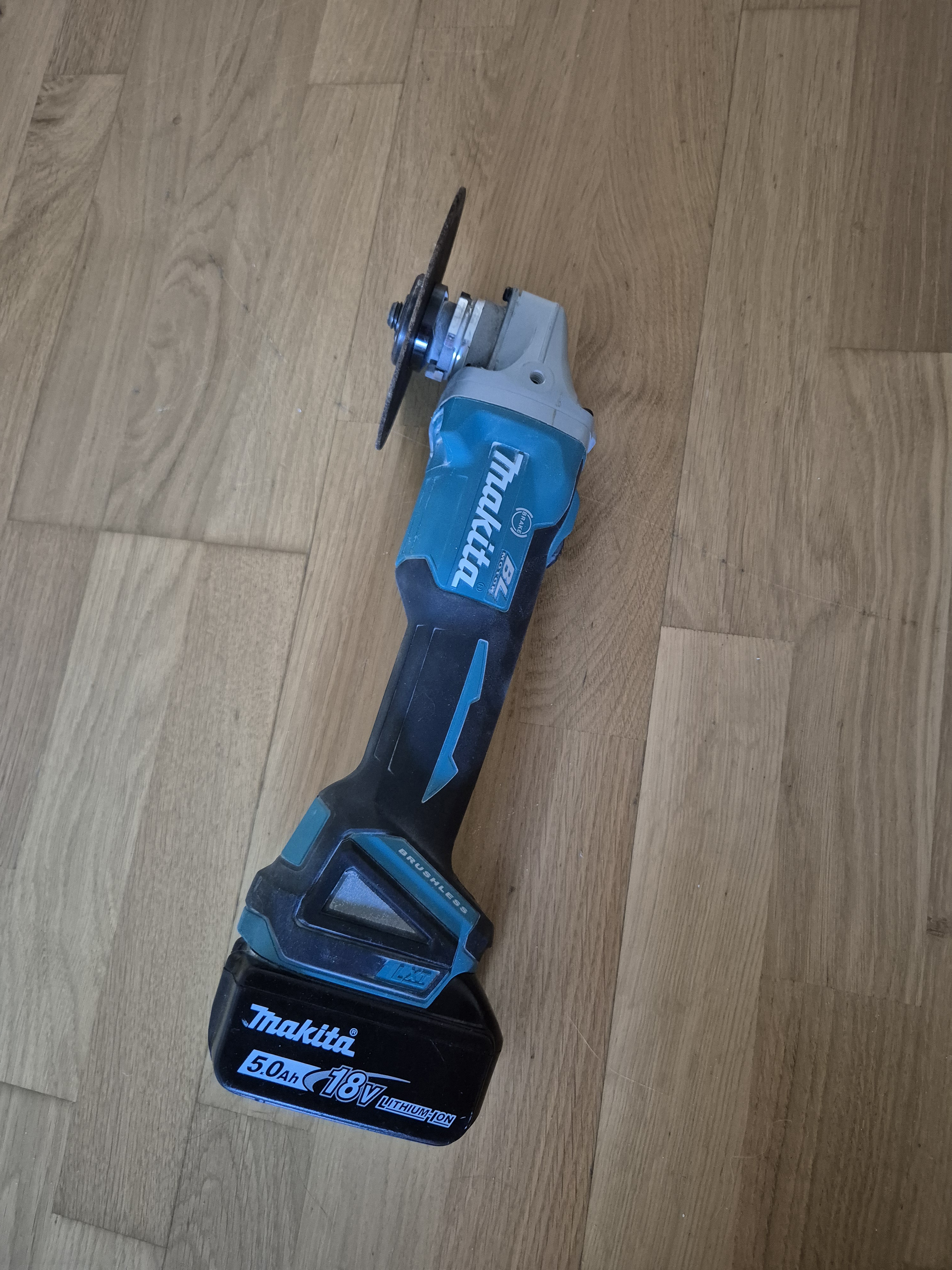 Makita dga511z vinkelslip