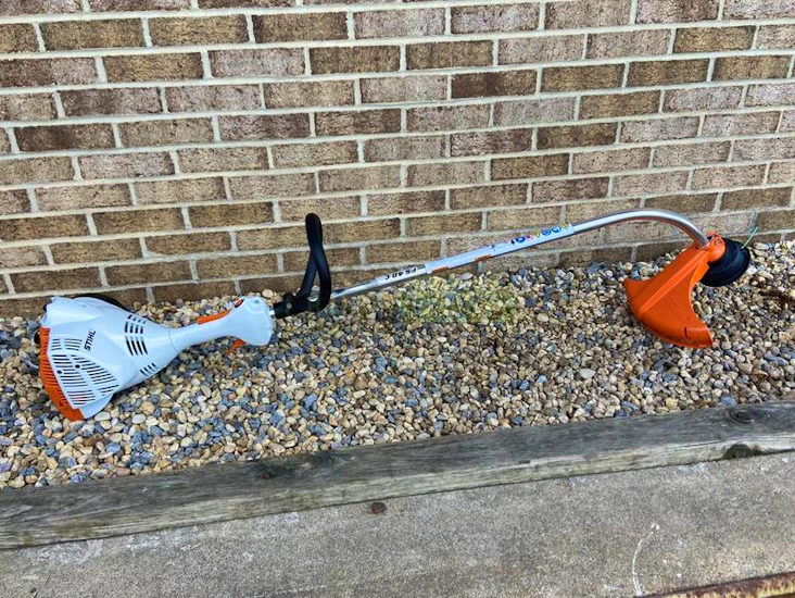 Stihl fs 40 c-e gas-powered string trimmer