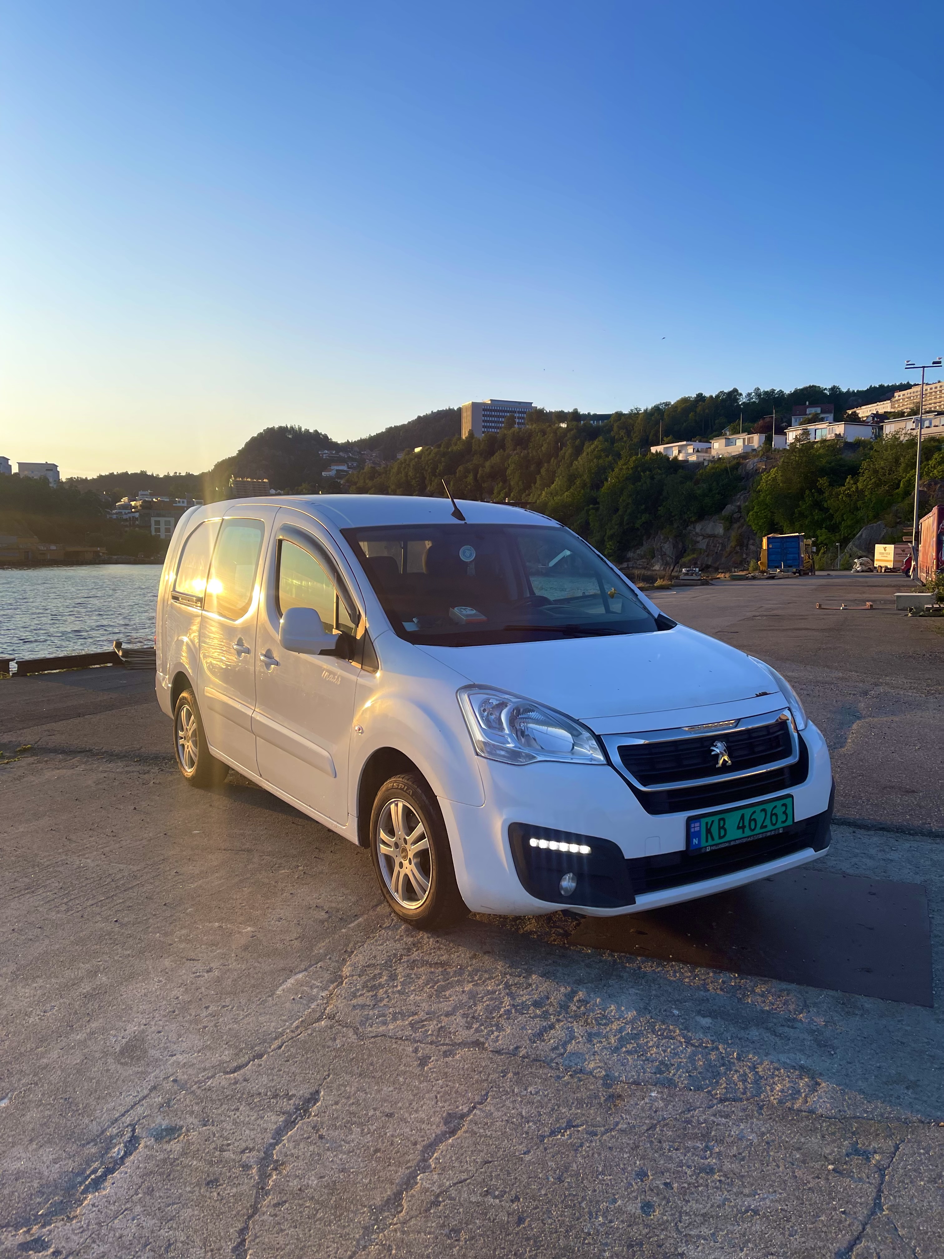 Peugot partner (longer) 2016