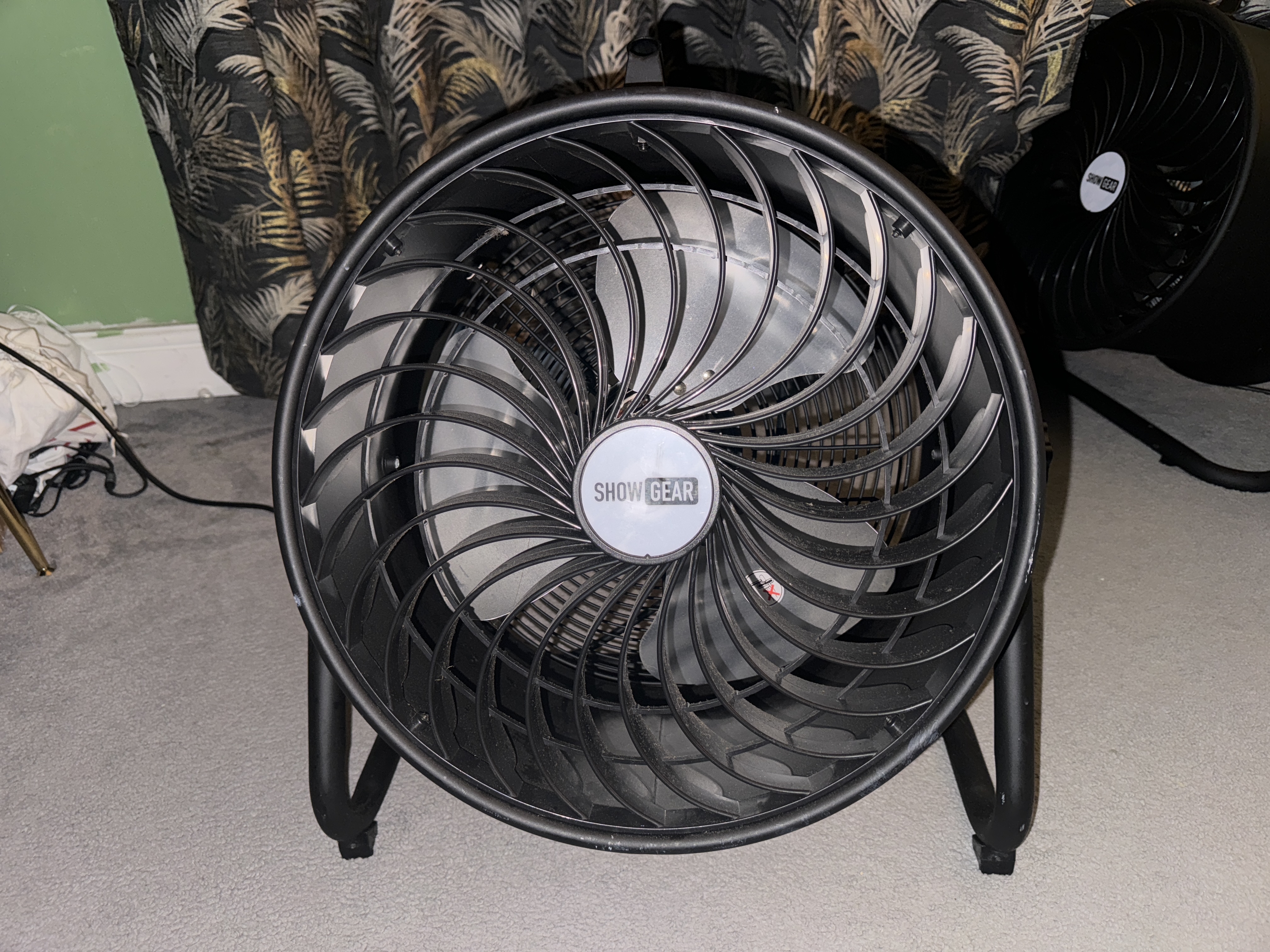 Wind machines for stage production or industrial cooling