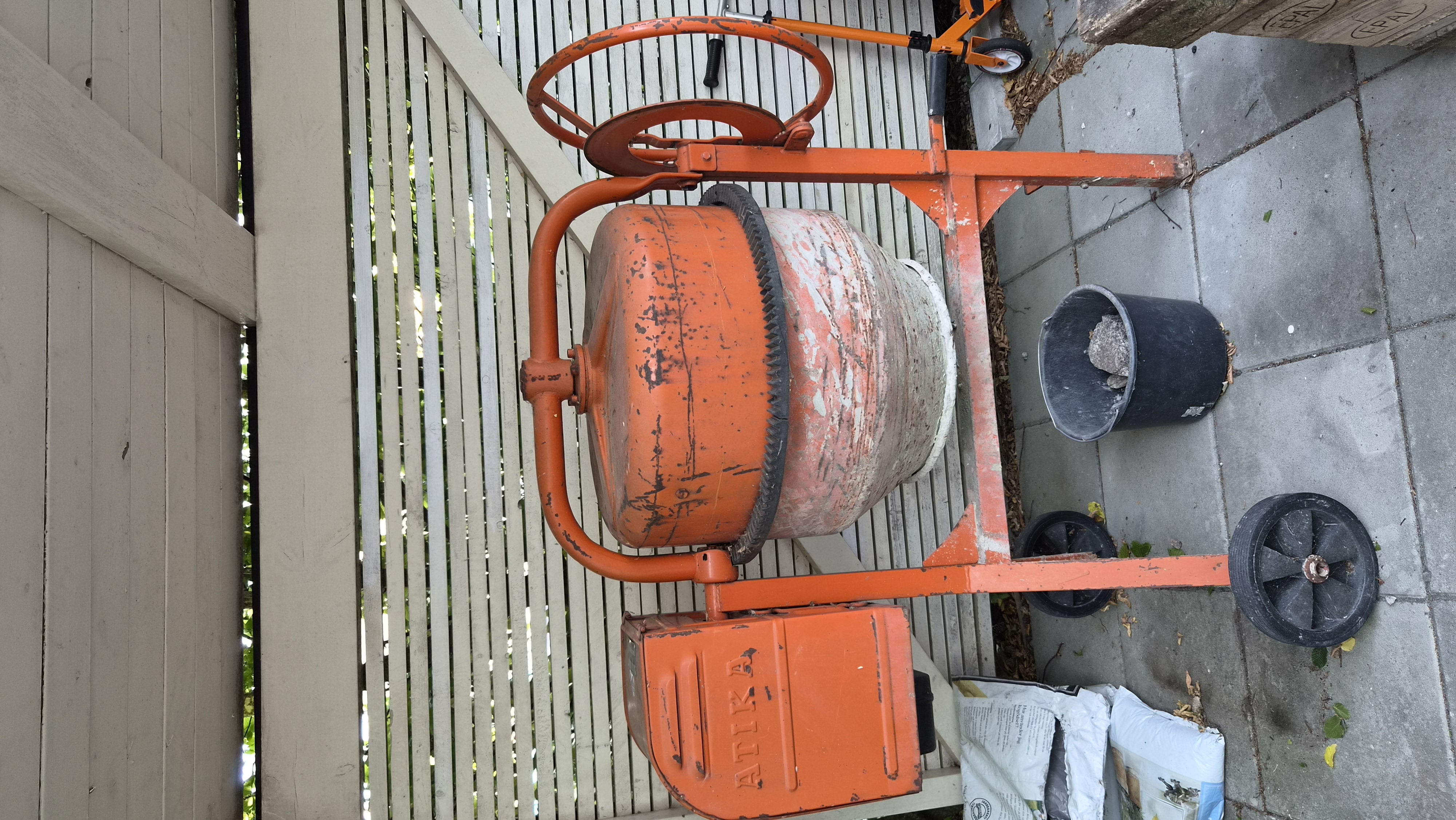 Betongblandare 140 l