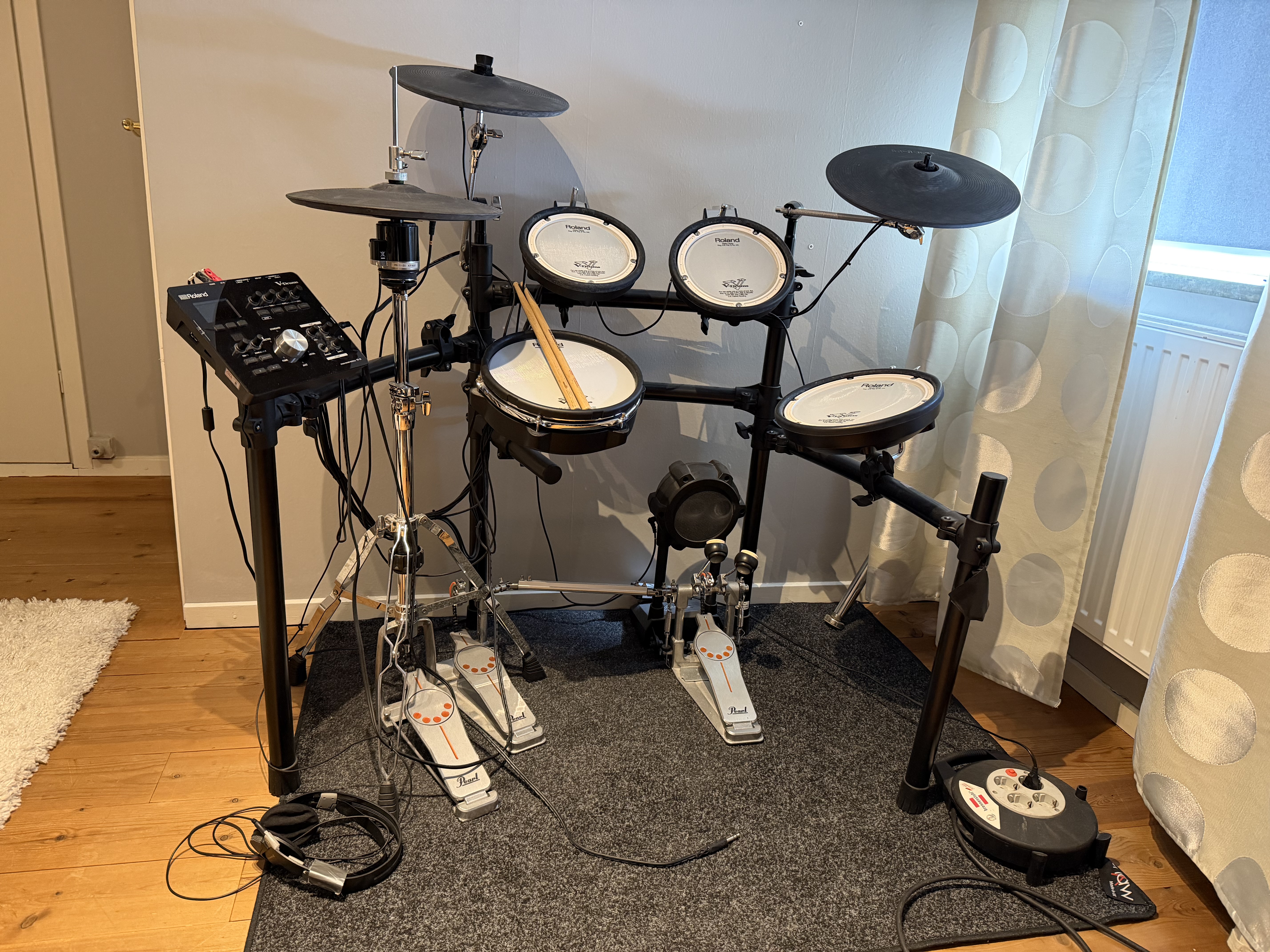 Roland td-25