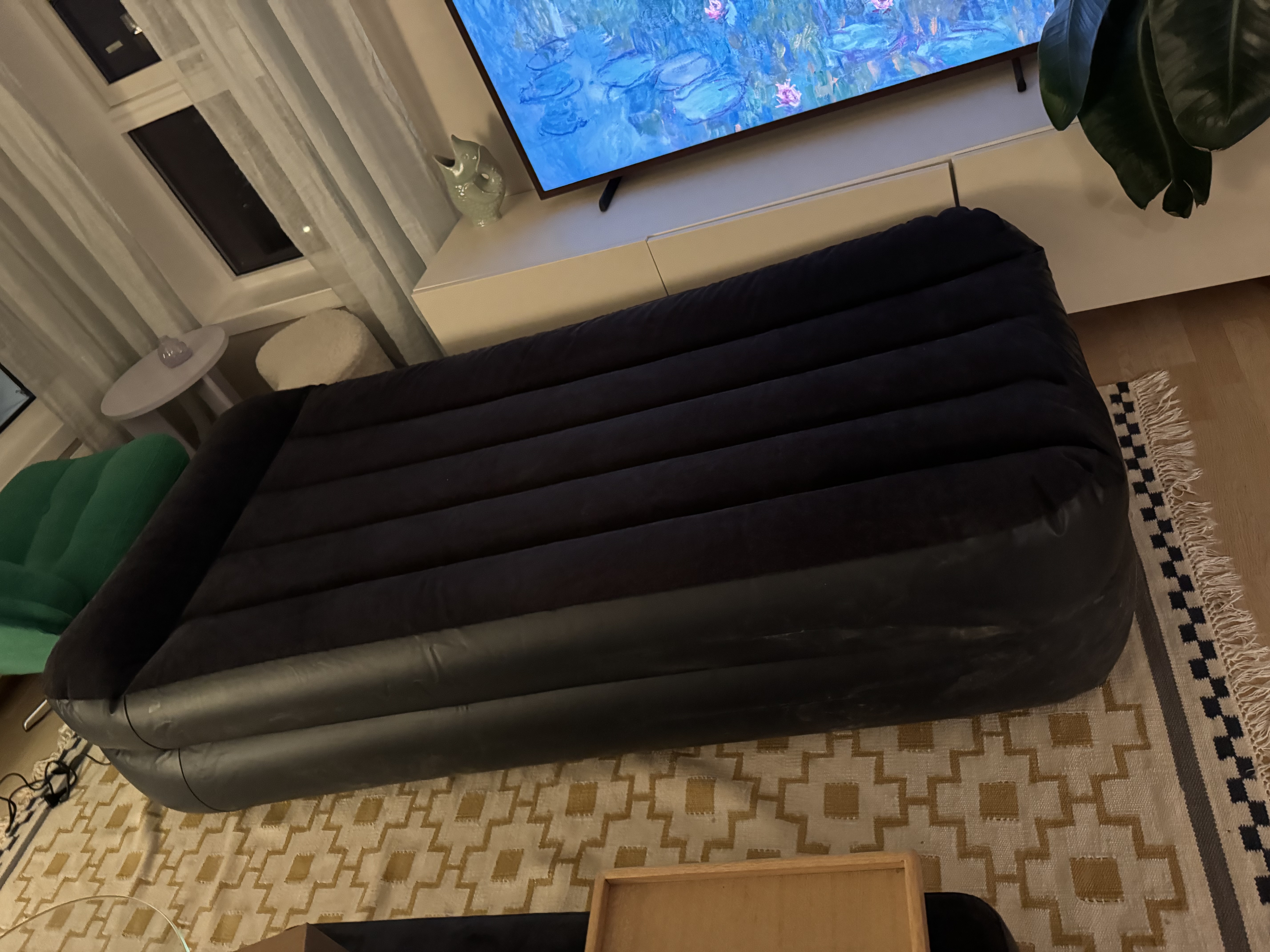 Luftmadrass / air mattress selvoppblåsbar