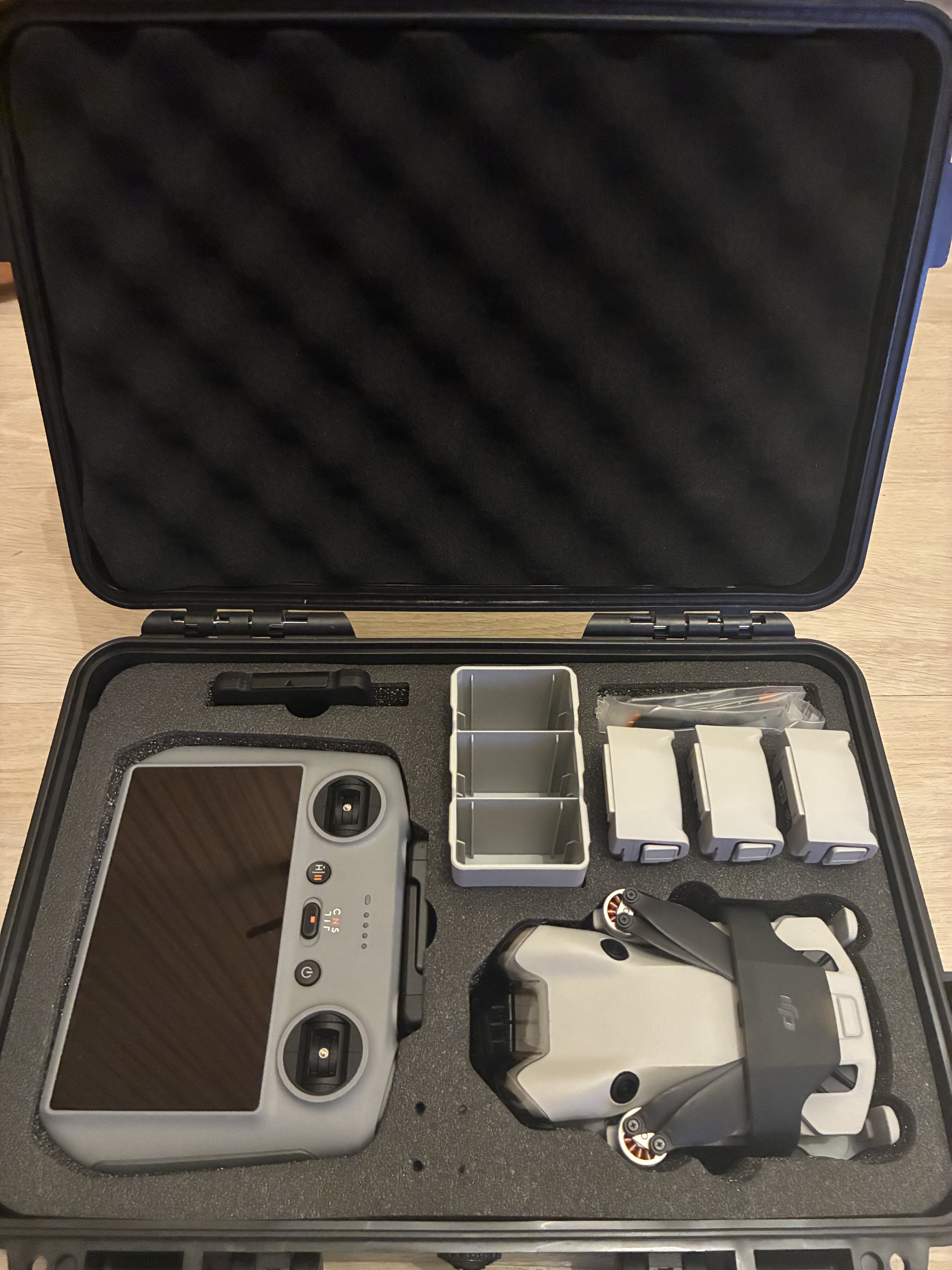 Dji mini 4 pro + dji rc 2 