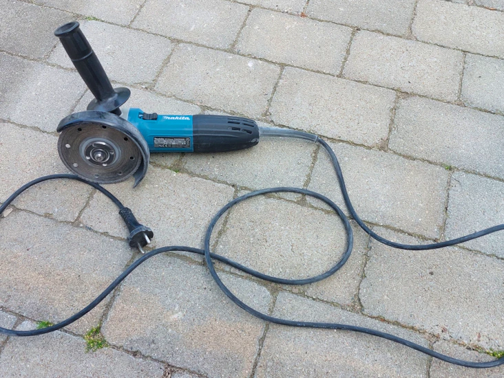 Vinkelslip 125mm 720w med diamantklinga