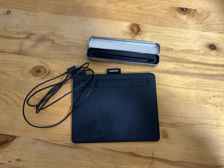 Wacom intuos graphics drawing tablet