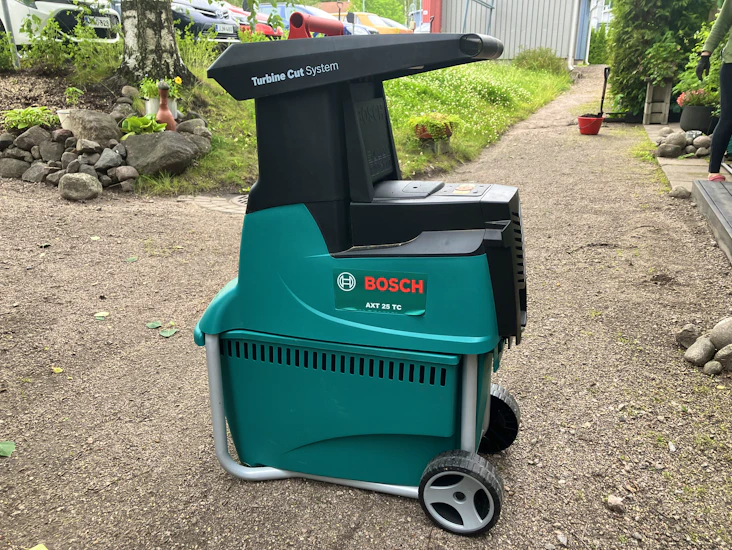 Bosch axt 25 tc murskaava oksasilppuri