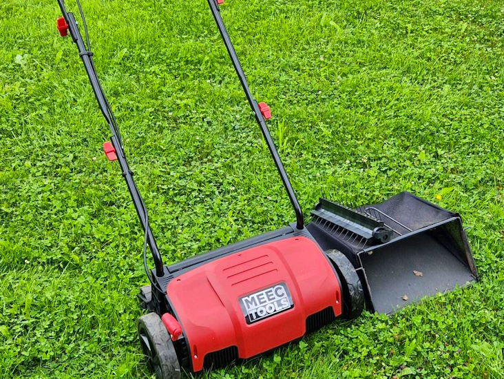 Vertikalskärare/ mossrivare 2 in 1 modell