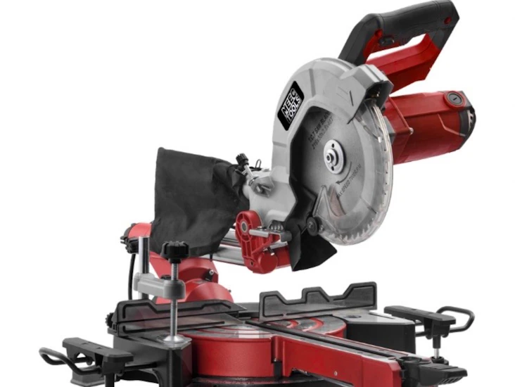 Meec kapp- og gjærsag med stativ leies ut