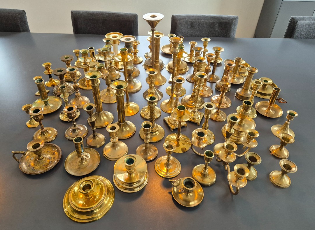 72 mässingsljusstakar (inkl rengöring)