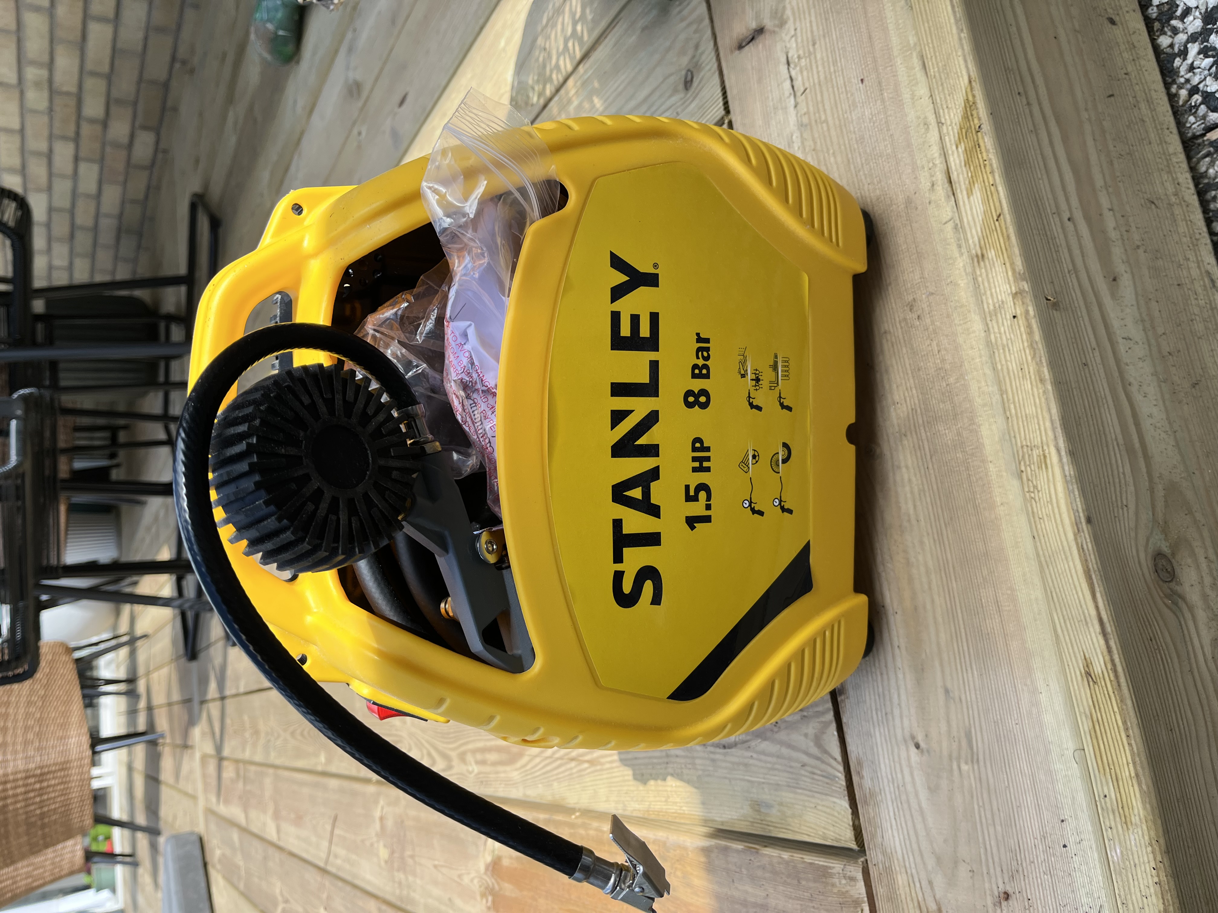 Stanley air kit kompressor 1,5 hp – 8 bar