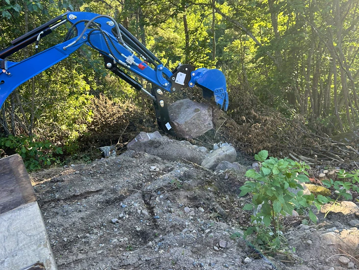 Minigrävare ljusterö