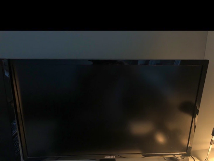 Samsung 4k skärm 28 tum