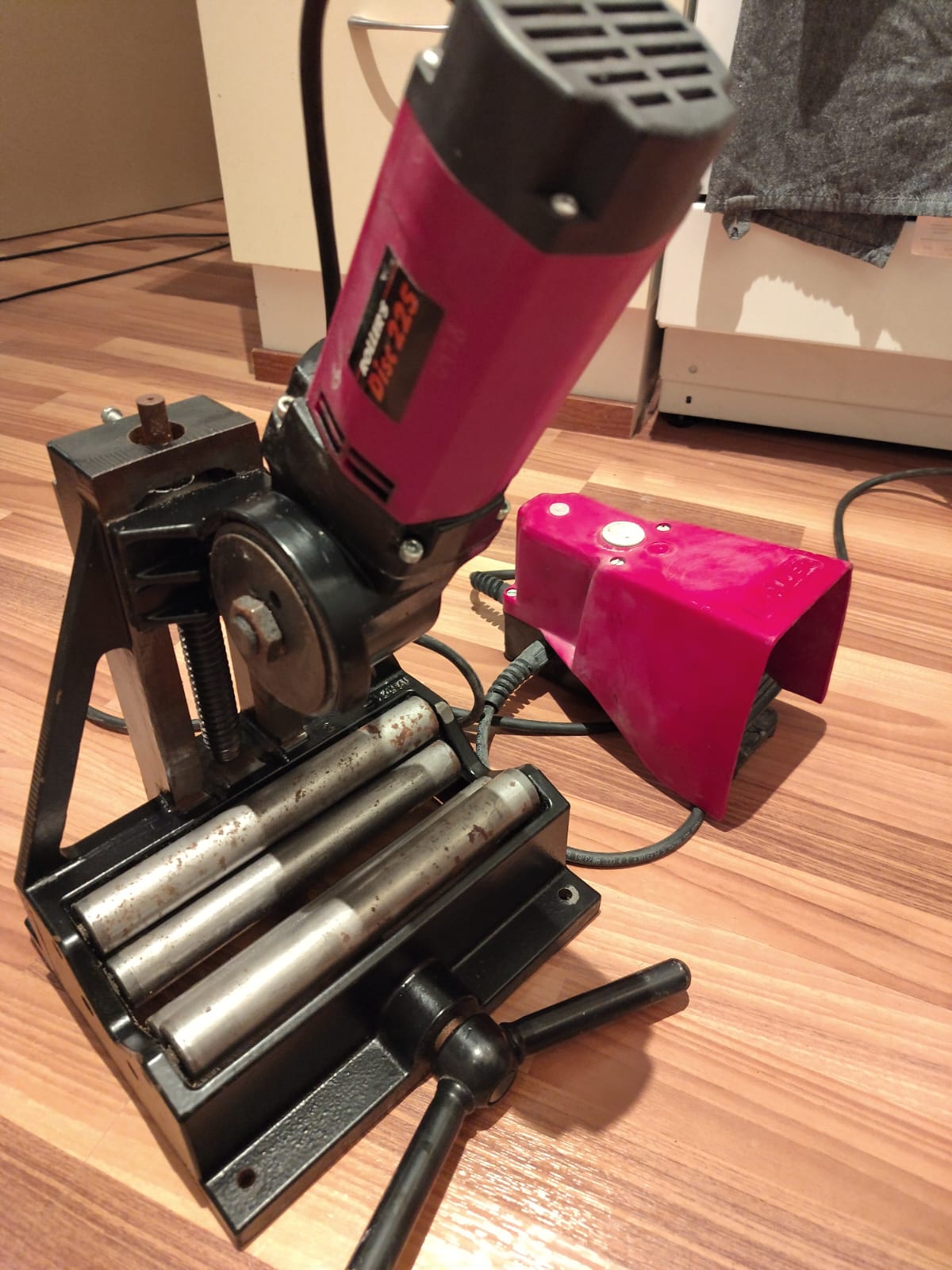 Roller disc 225 putkenkatkaisukone