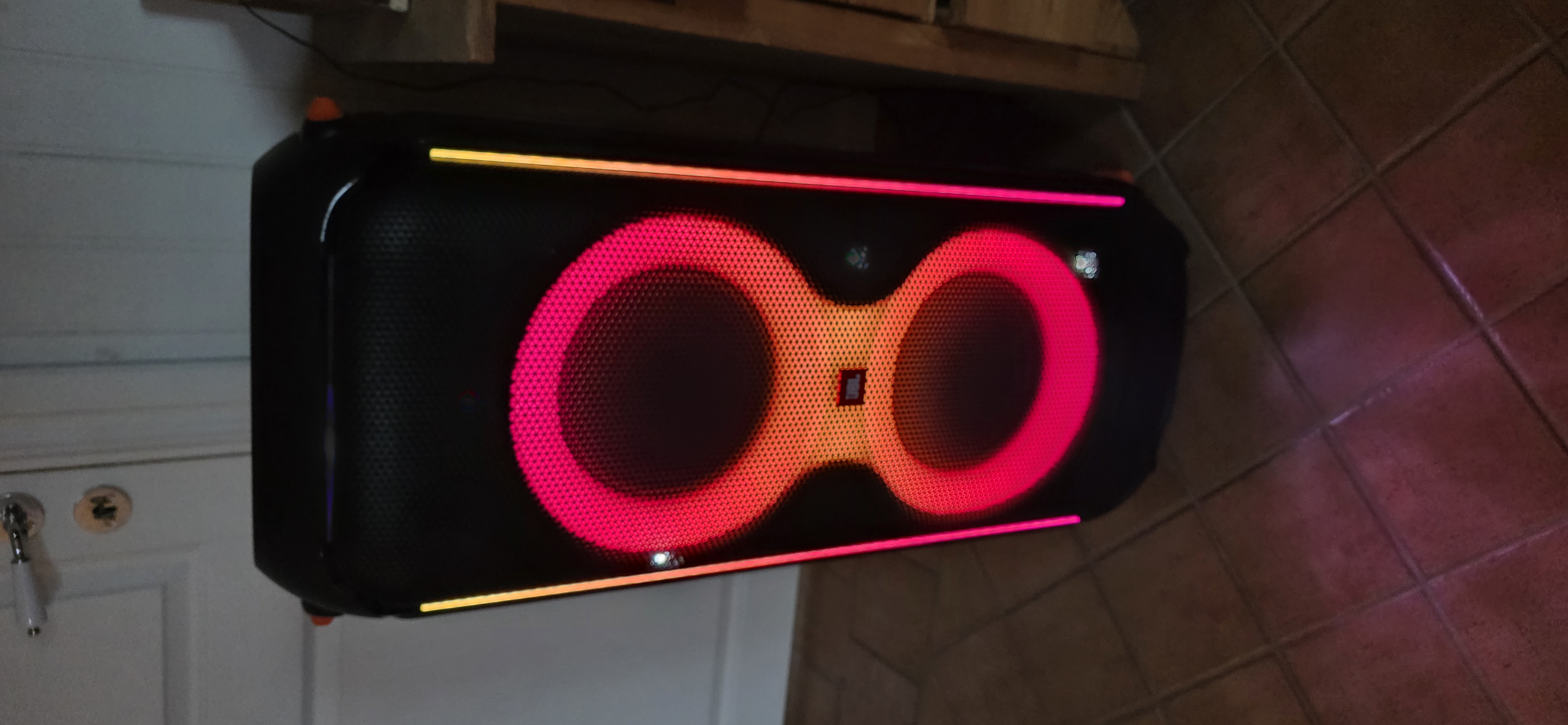 Jbl partybox 710 partyhögtalare