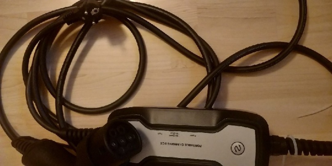 Schuko till typ 2 laddkabel för elbil