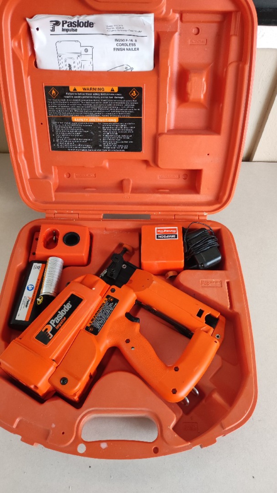 Dykkertpistol på gass/batteri