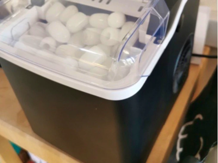 Ismaskin snabb och kompakt