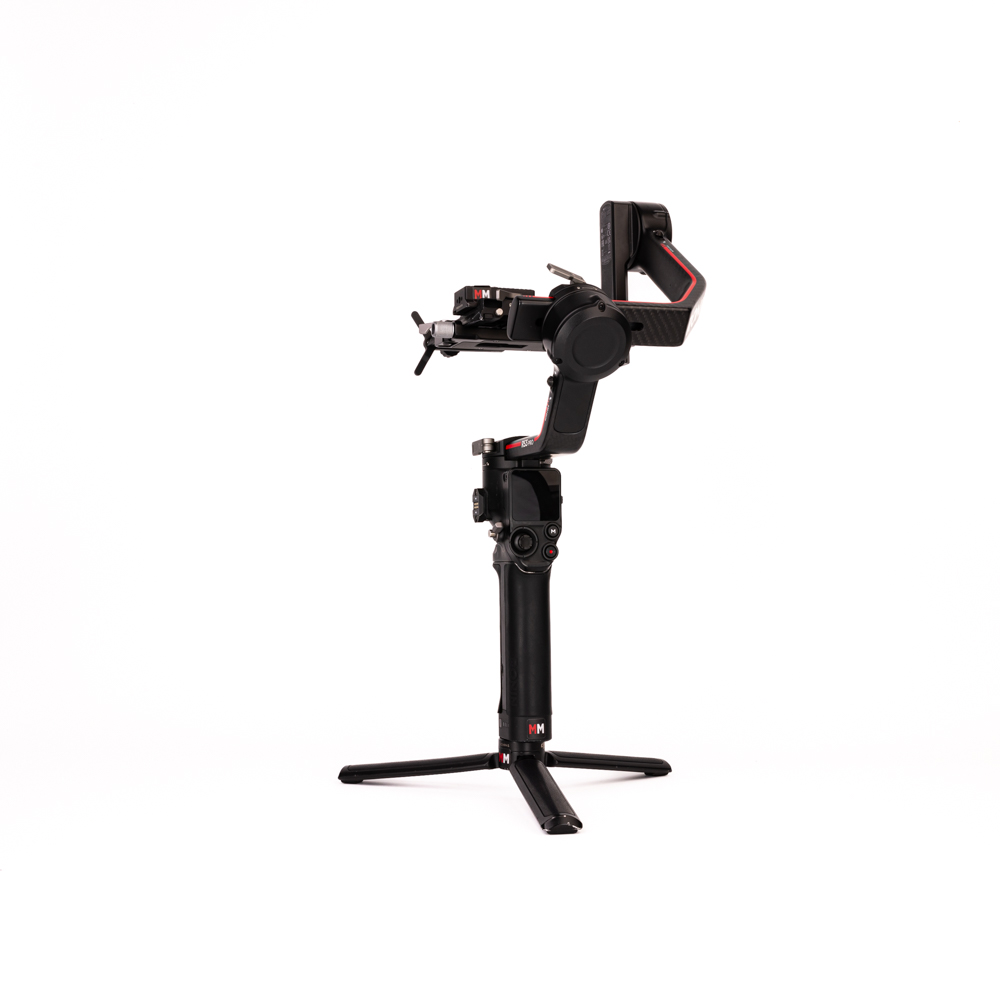Dji rs 3 pro handheld gimbal