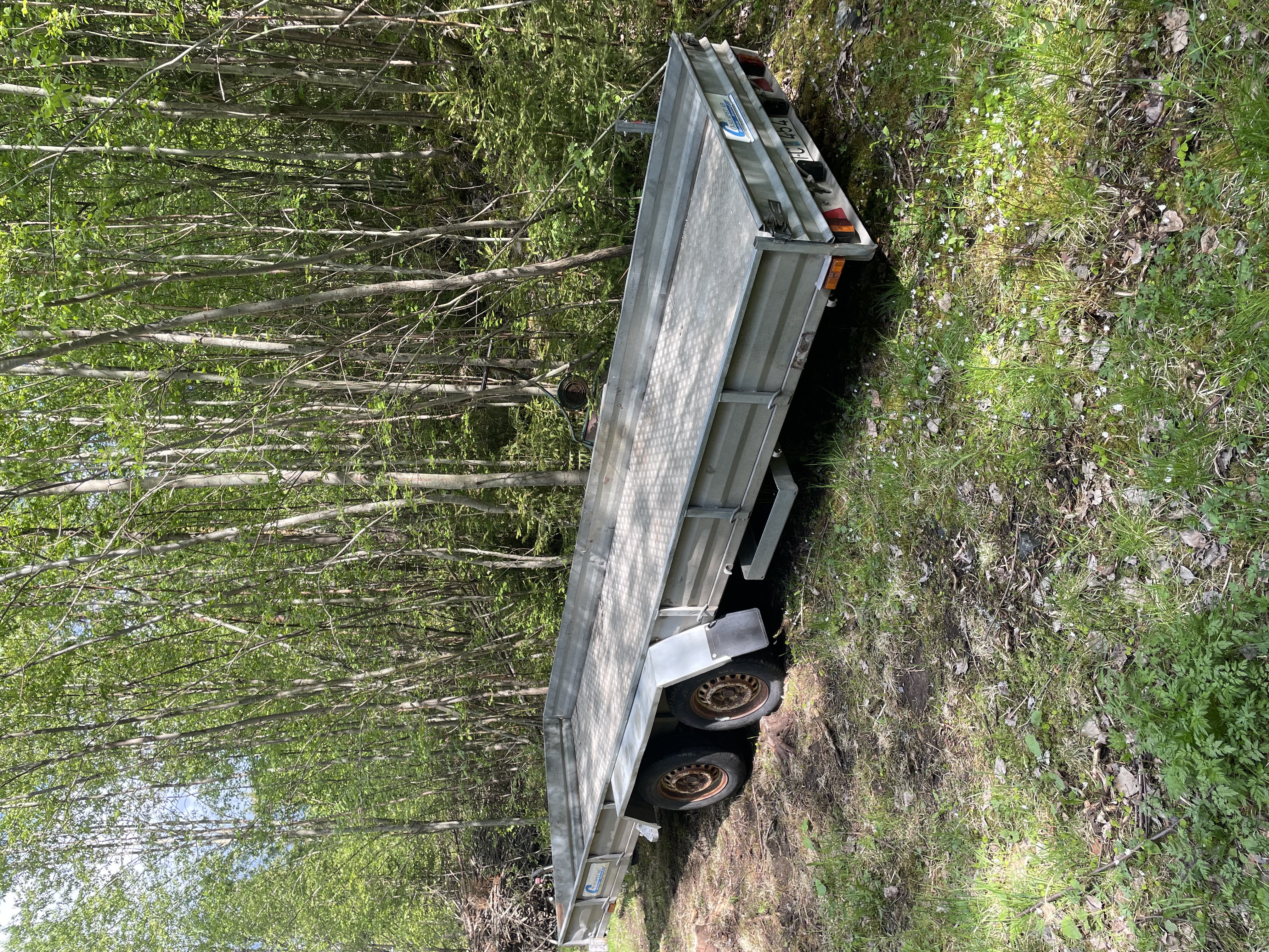 Extra lång släpvagn uthyres - 5,2m x 1,7m