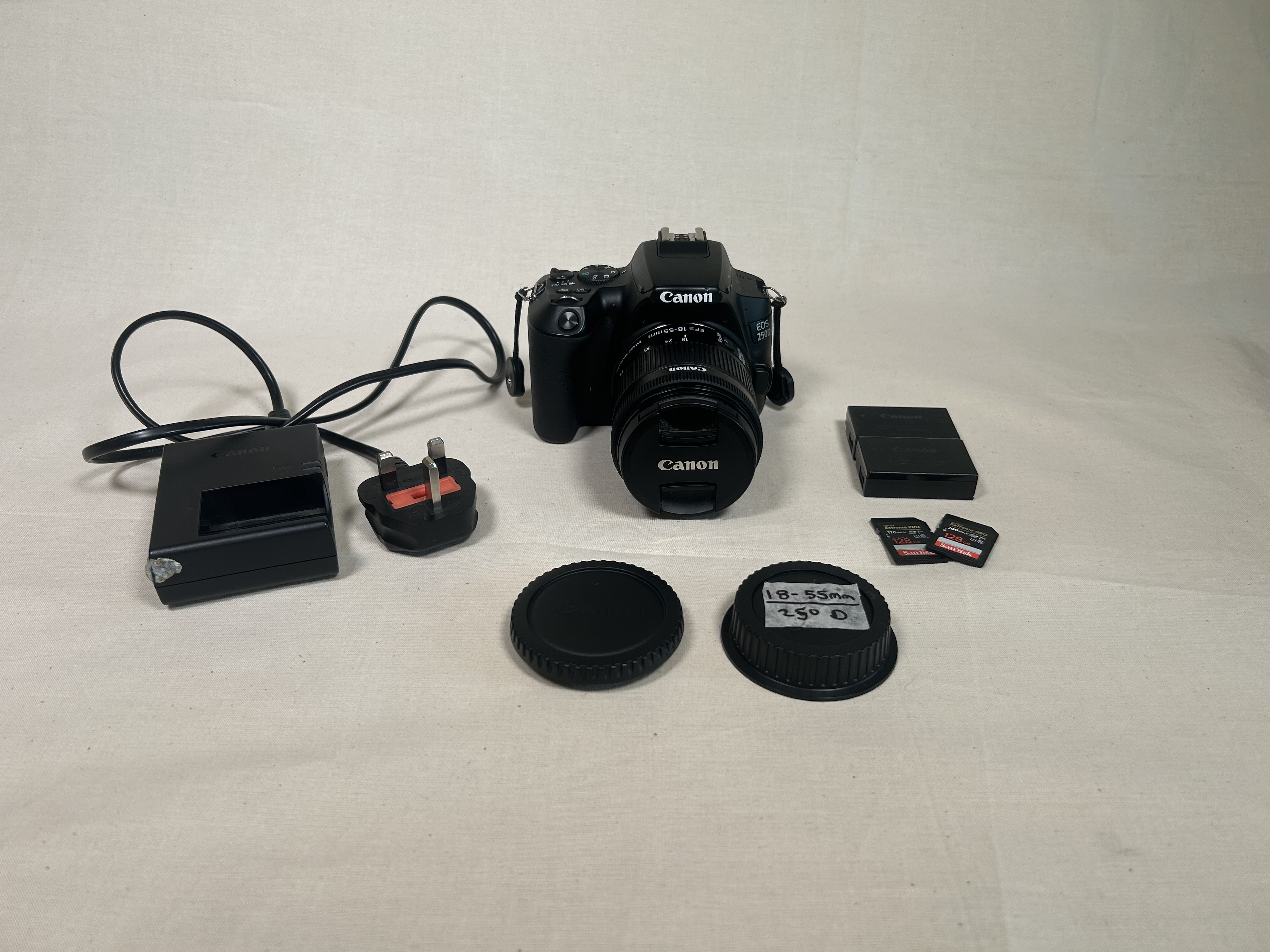 Canon 250d kit 