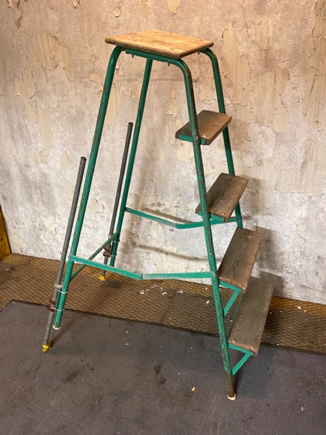 Tapetserar stege för trappor