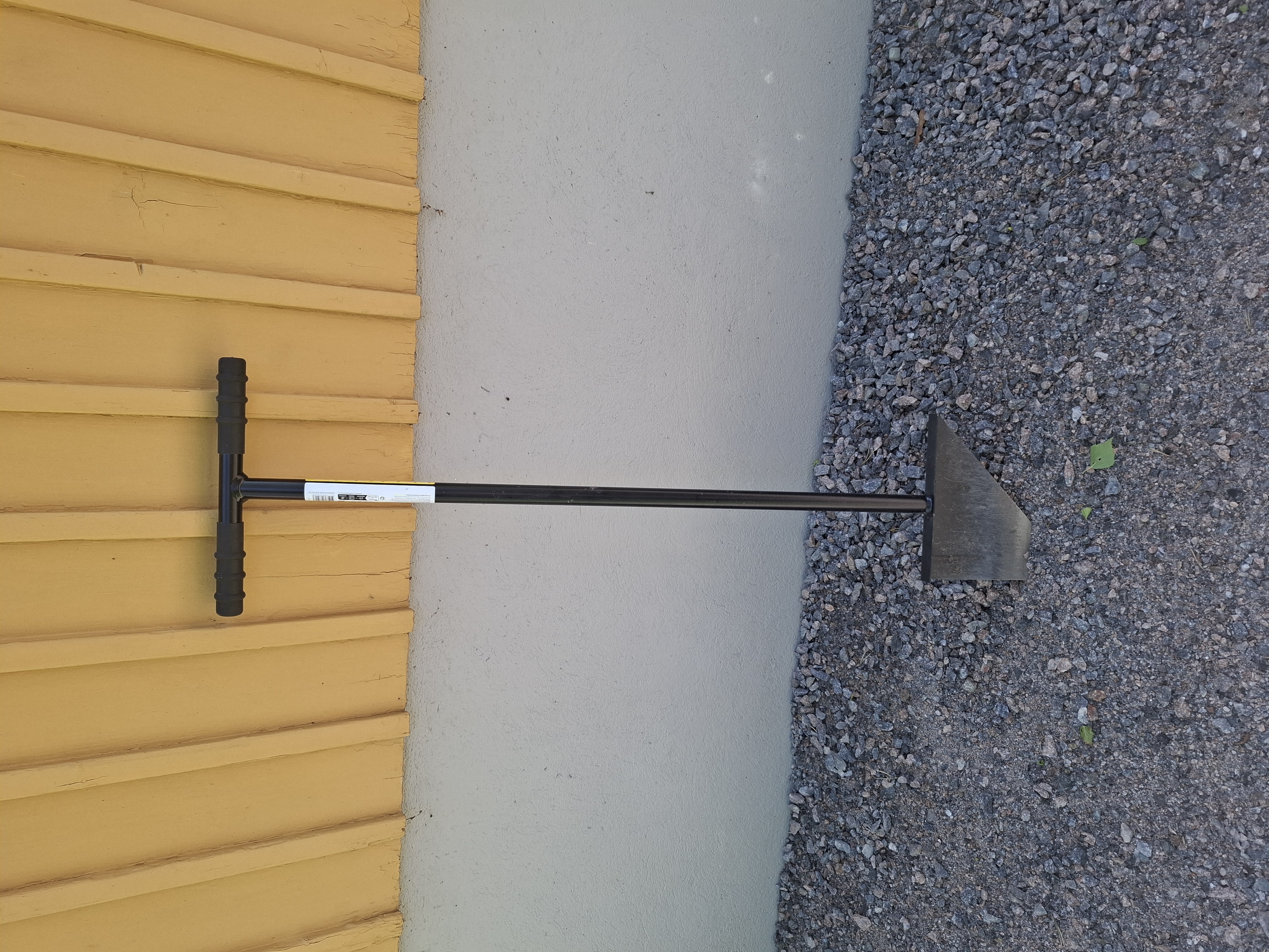 Nurmikon kanttausrauta, fiskars
