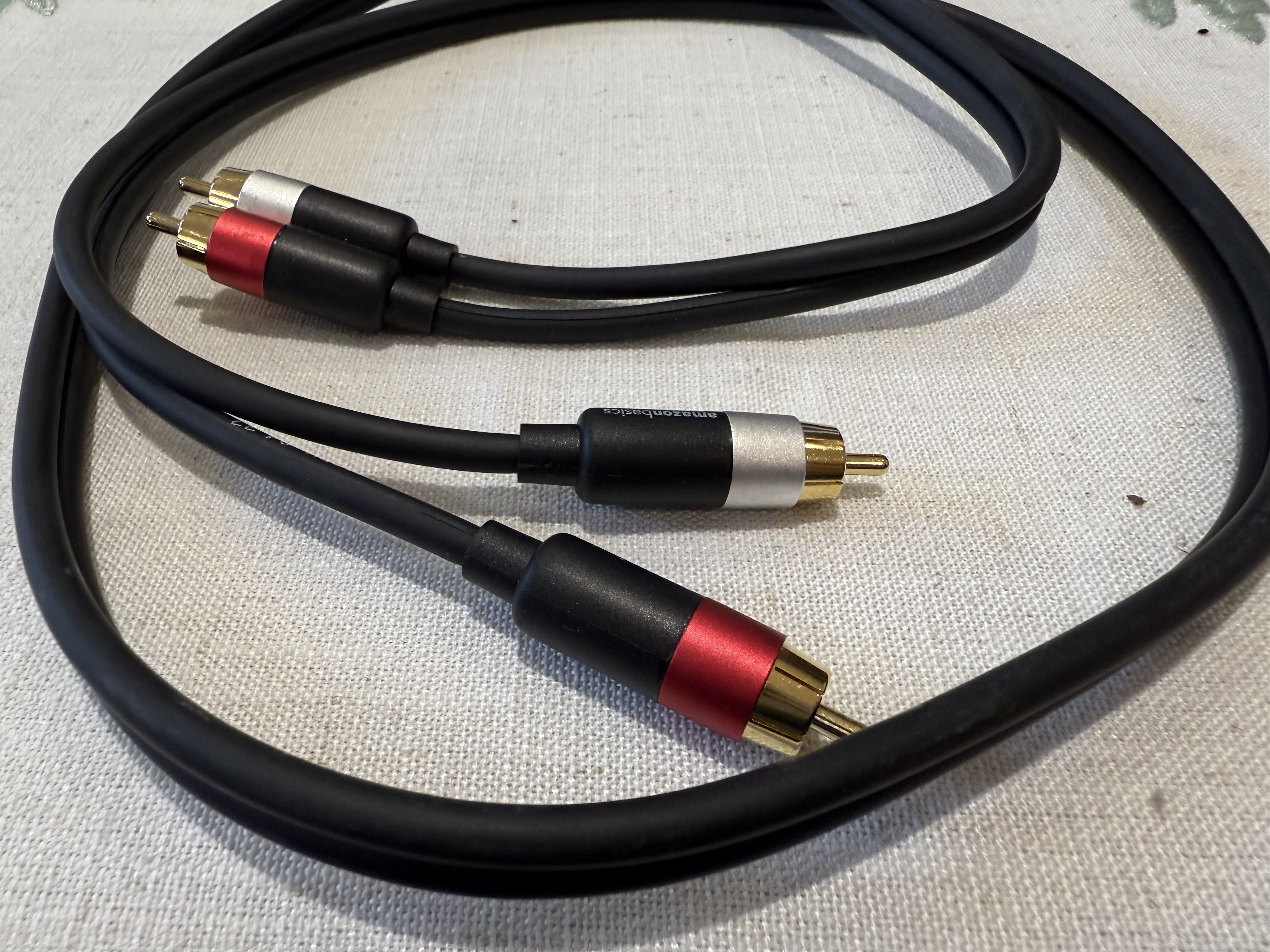 2 rca audio cable for amplifier, active speakers or subwoofer with gold-plated