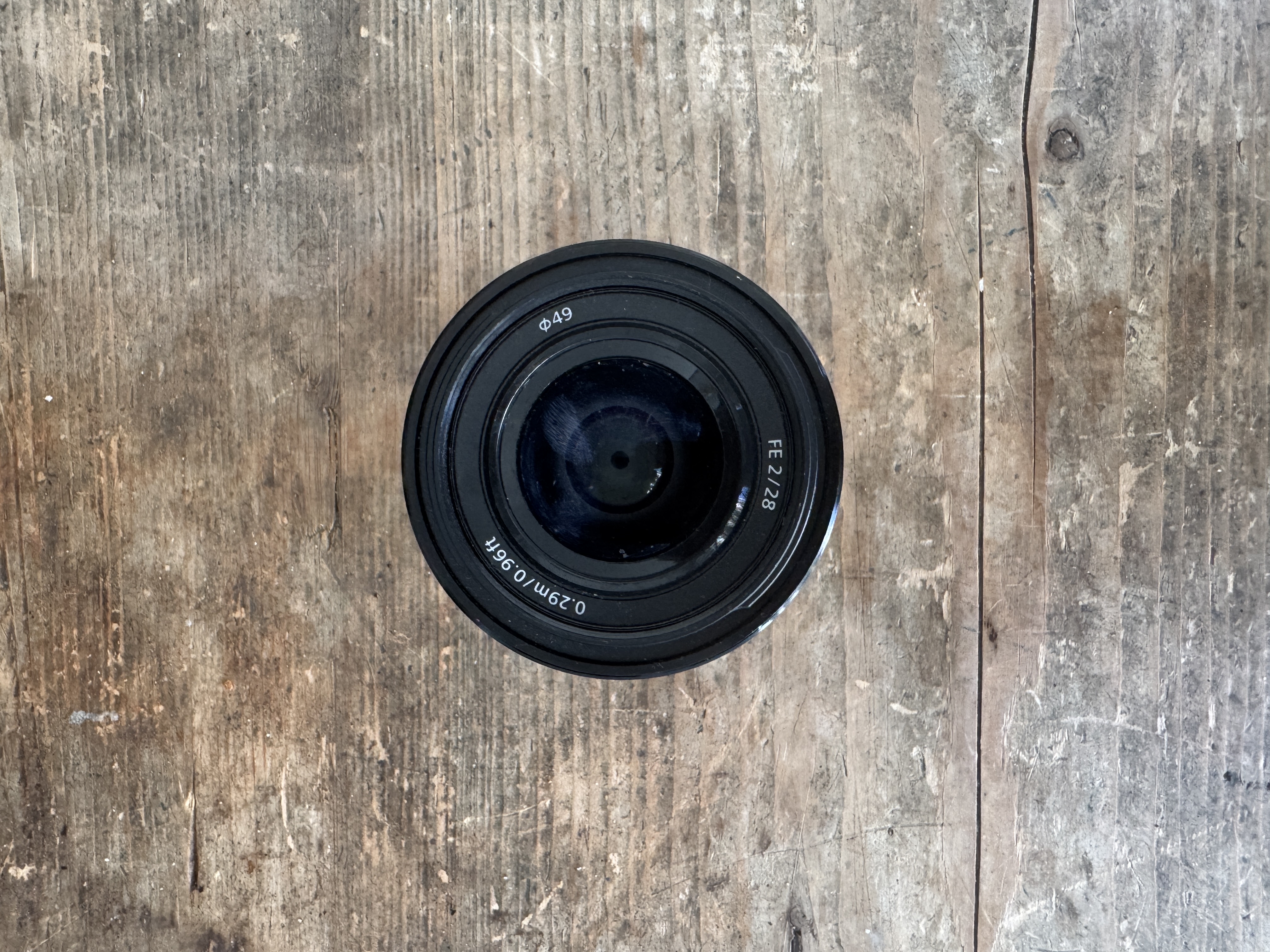 Sony fe 28mm f2 e mount