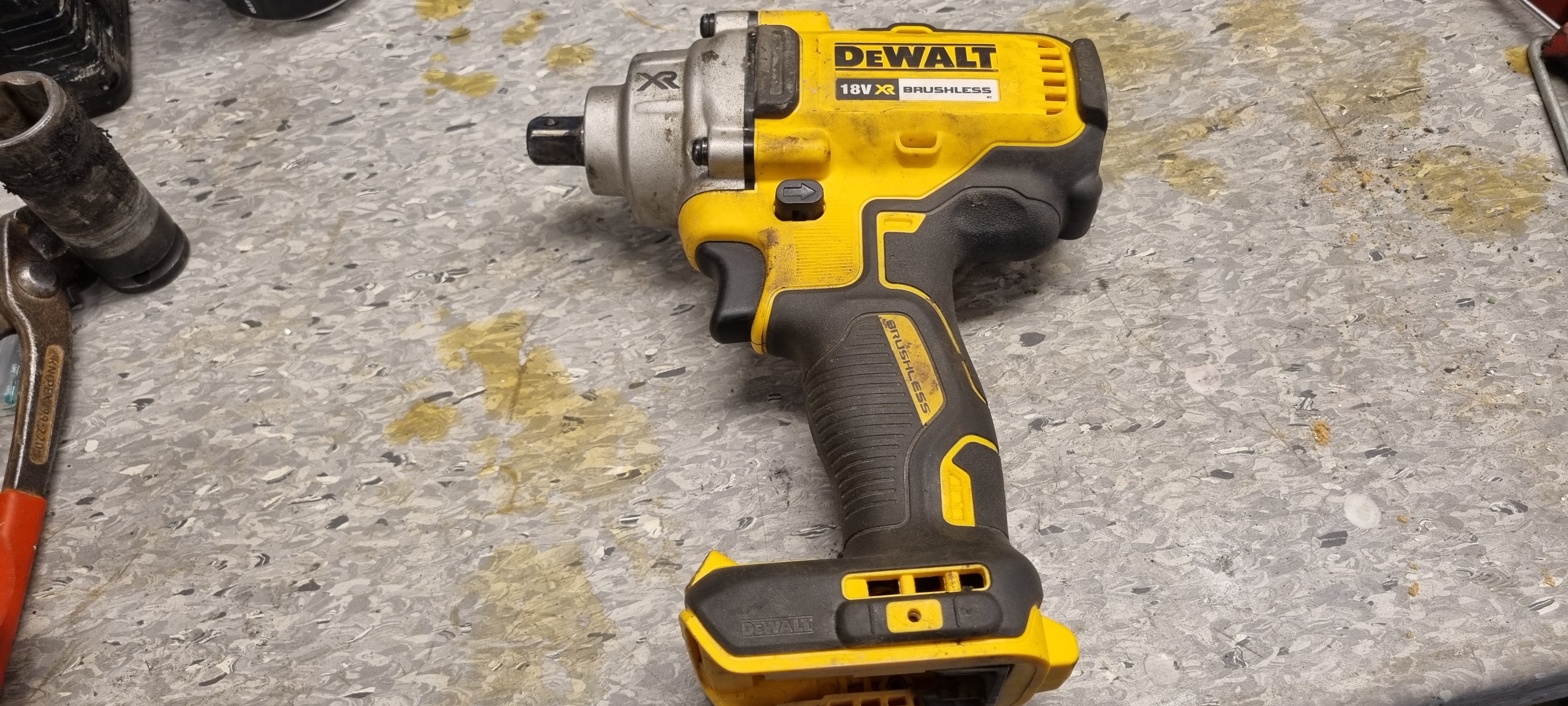 Dewalt muttertrekker